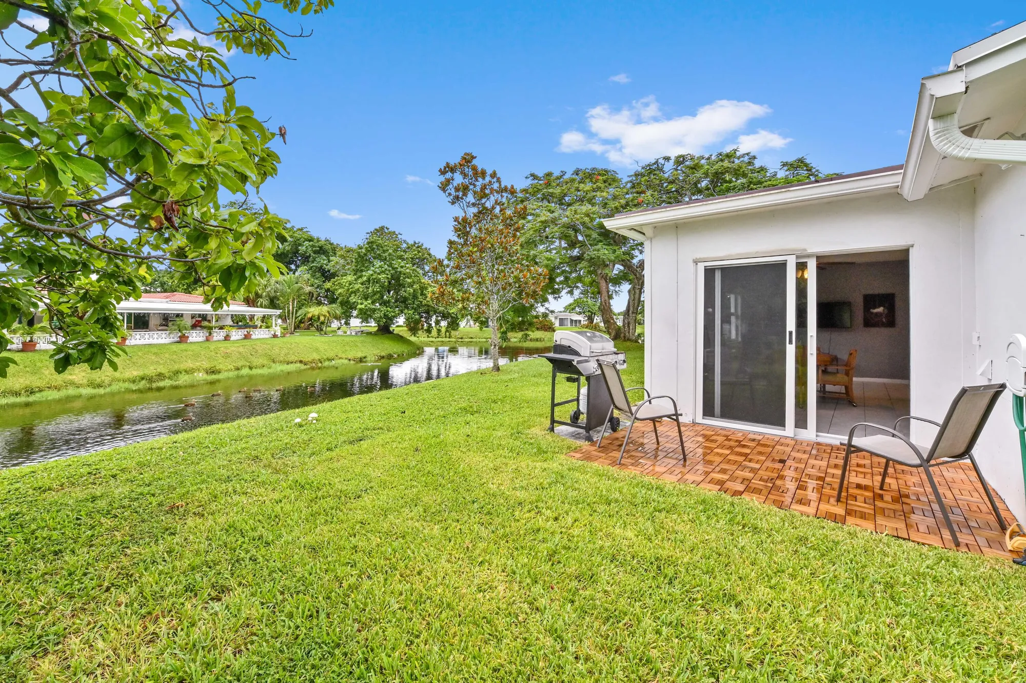 Property Slideshow image 2 of 28 | 6700 nw 16th st, Margate, FL, 33063