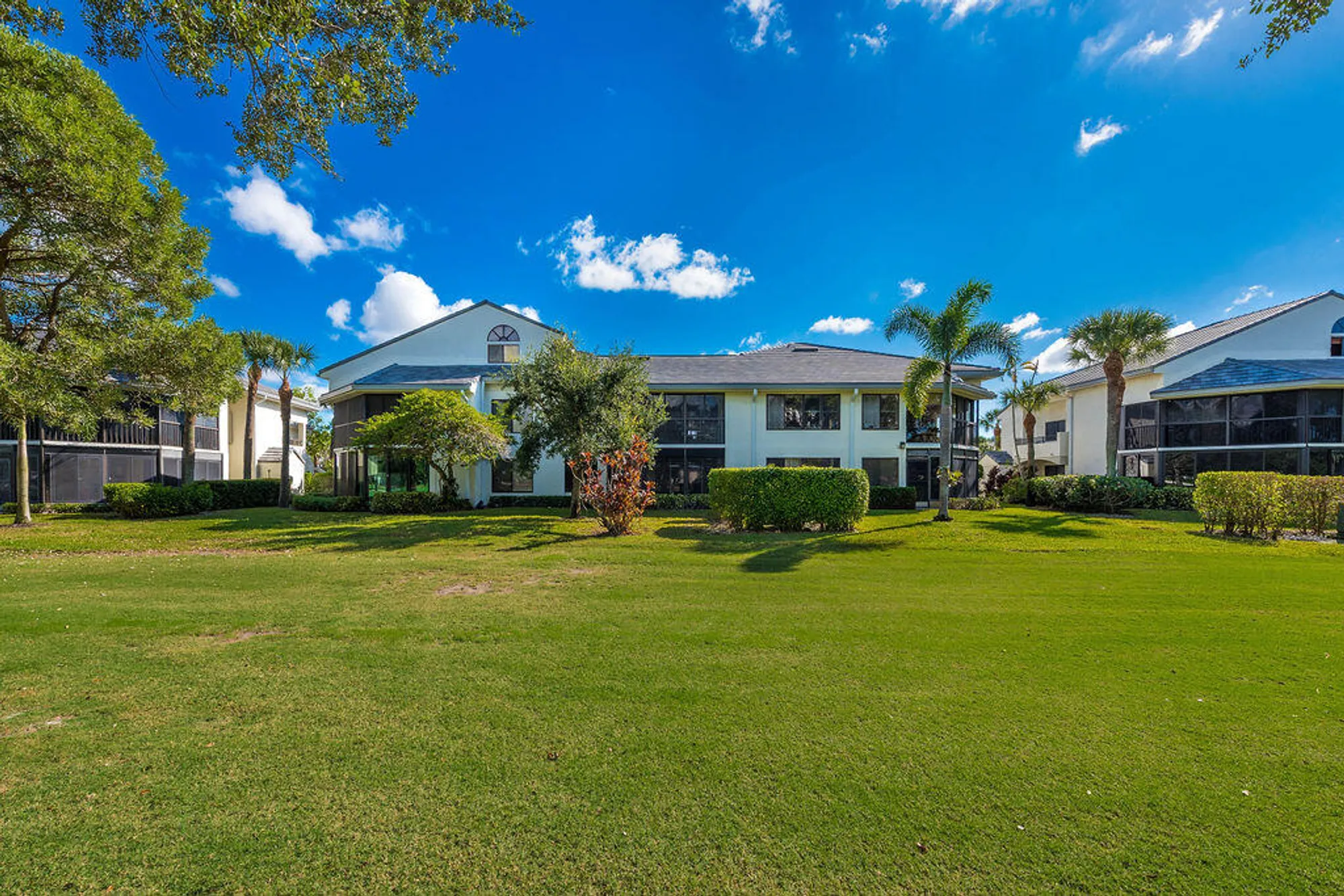 Property Slideshow image 26 of 64 | 16021 loch katrine trl apt 7402, Delray Beach, FL, 33446