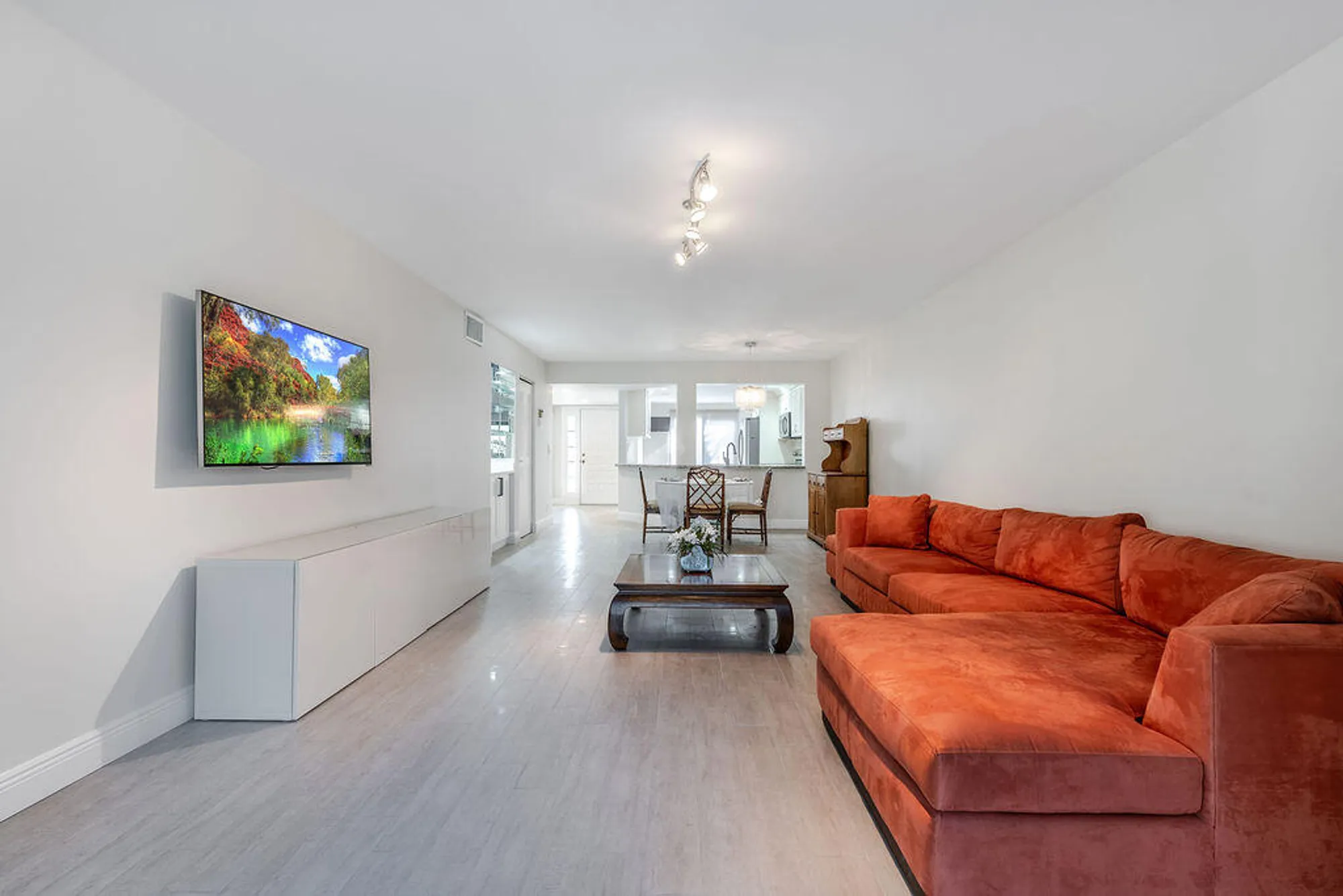 Property Slideshow image 9 of 64 | 16021 loch katrine trl apt 7402, Delray Beach, FL, 33446