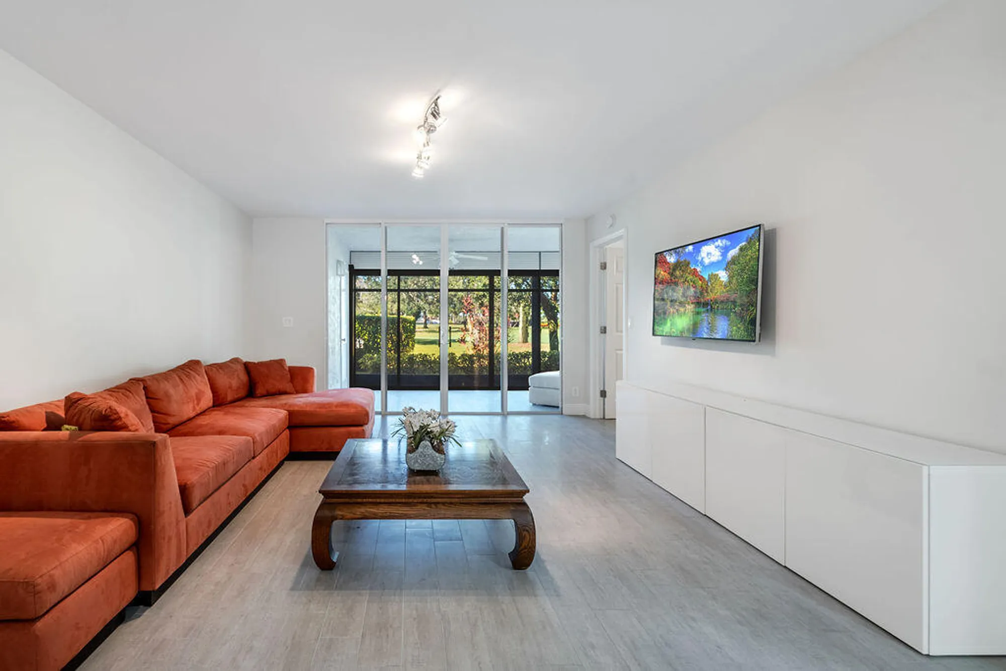 Property Slideshow image 10 of 64 | 16021 loch katrine trl apt 7402, Delray Beach, FL, 33446