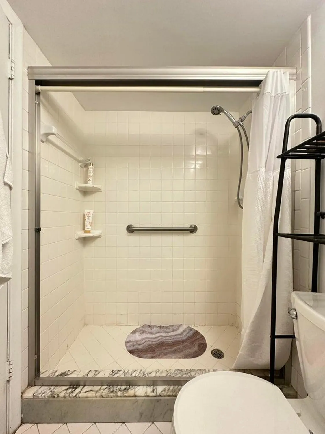 Property Slideshow image 9 of 24 | 252 southampton c c, West Palm Beach, FL, 33417