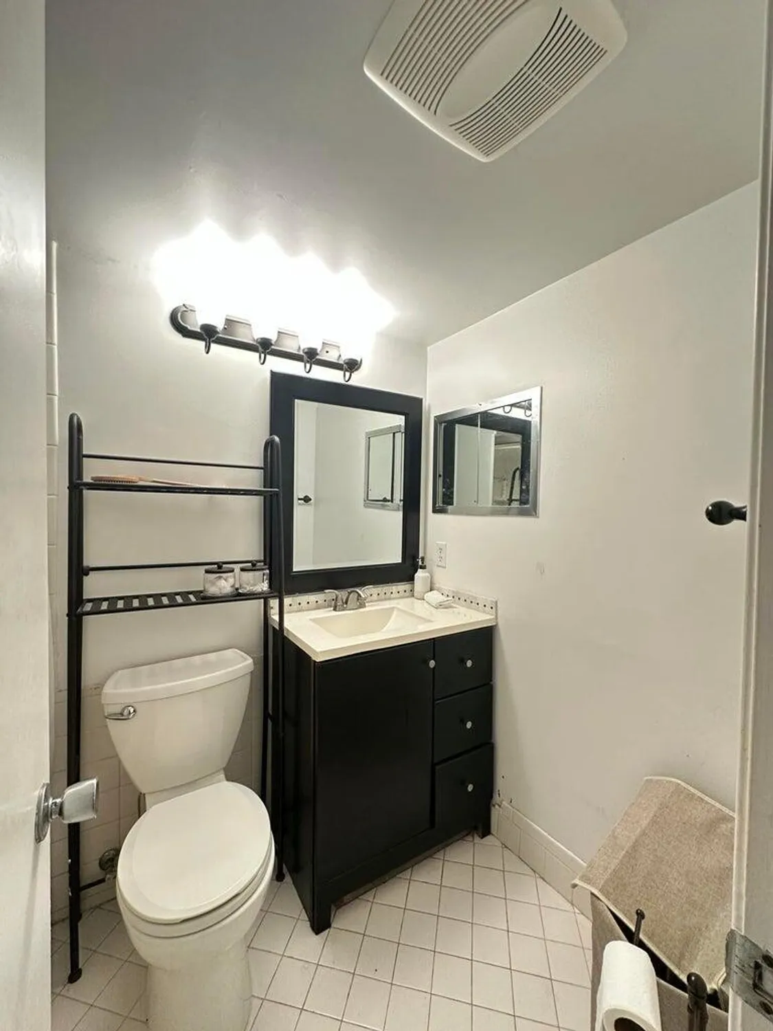 Property Slideshow image 8 of 24 | 252 southampton c c, West Palm Beach, FL, 33417