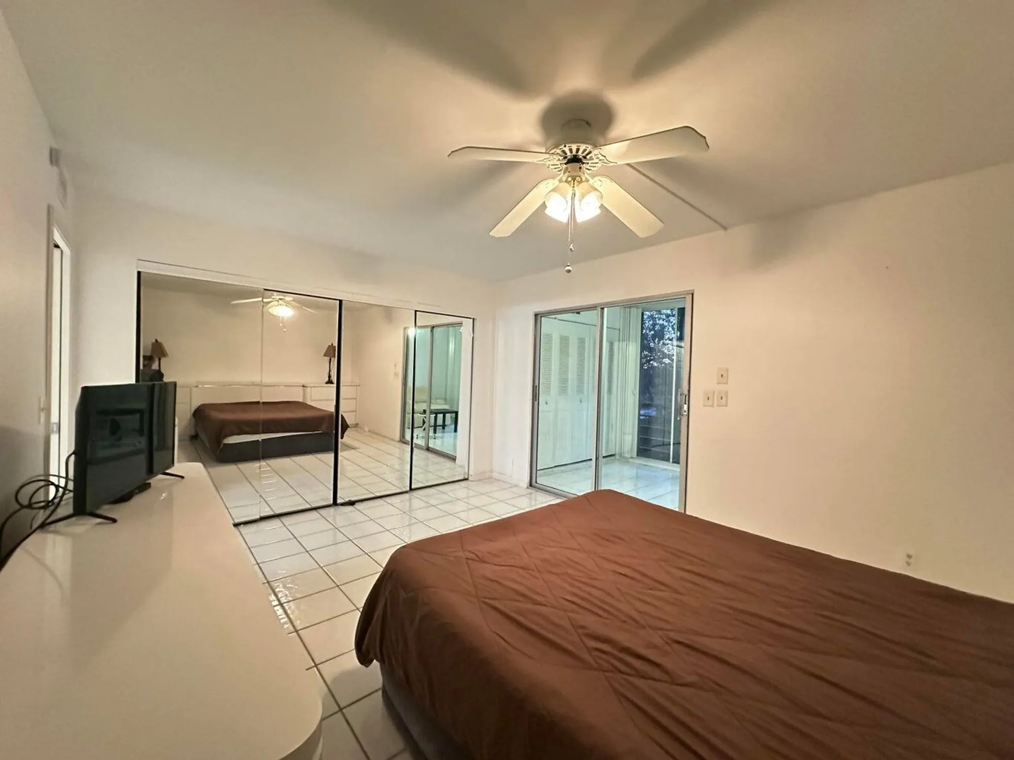 Property Slideshow image 11 of 24 | 252 southampton c c, West Palm Beach, FL, 33417