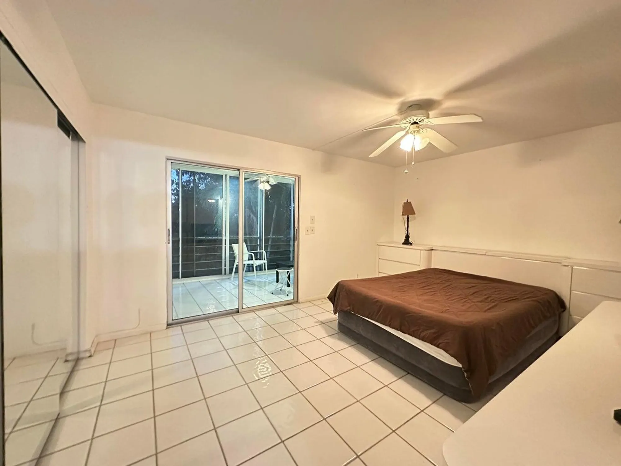 Property Slideshow image 12 of 24 | 252 southampton c c, West Palm Beach, FL, 33417