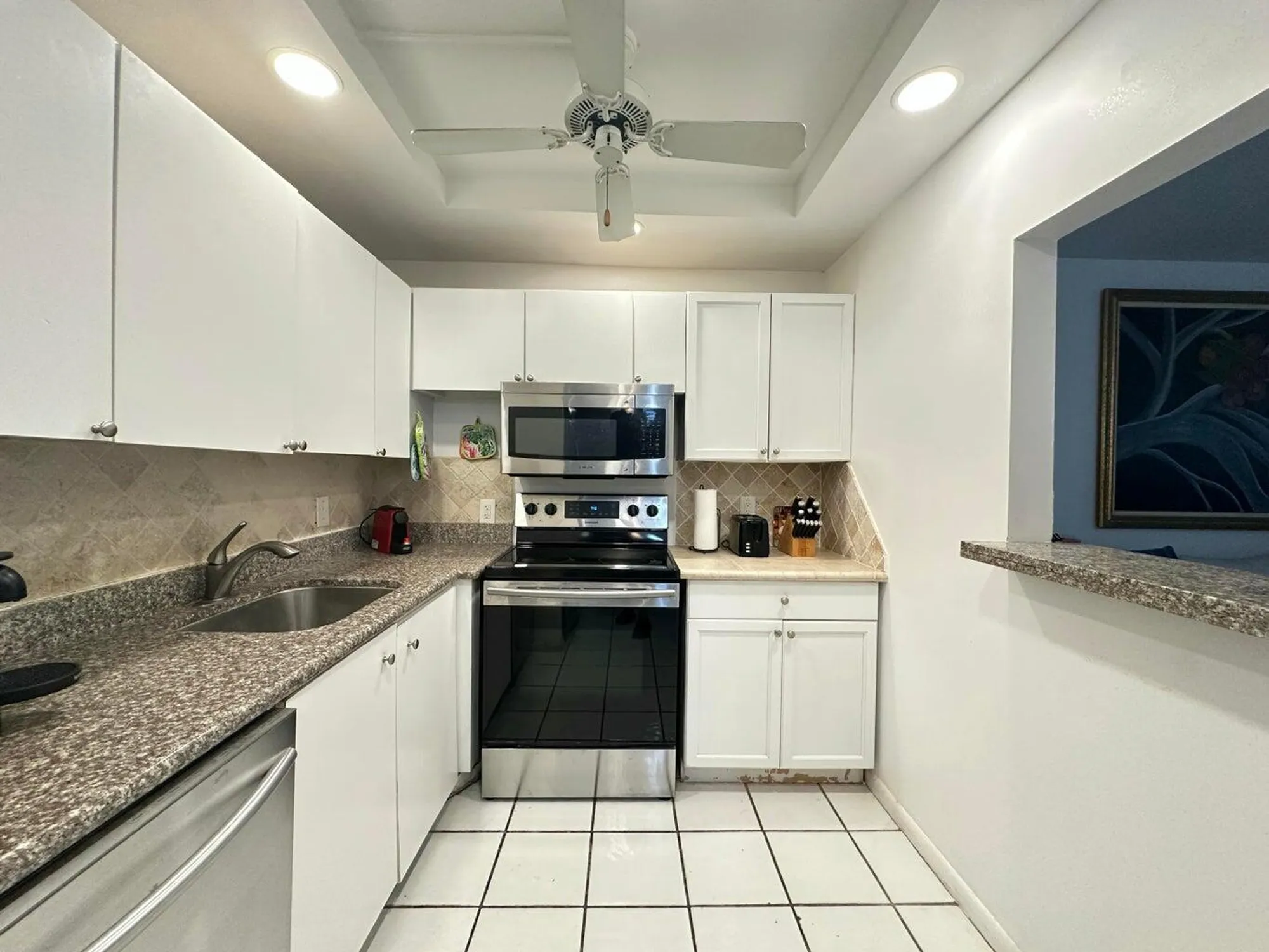 Property Slideshow image 17 of 24 | 252 southampton c c, West Palm Beach, FL, 33417