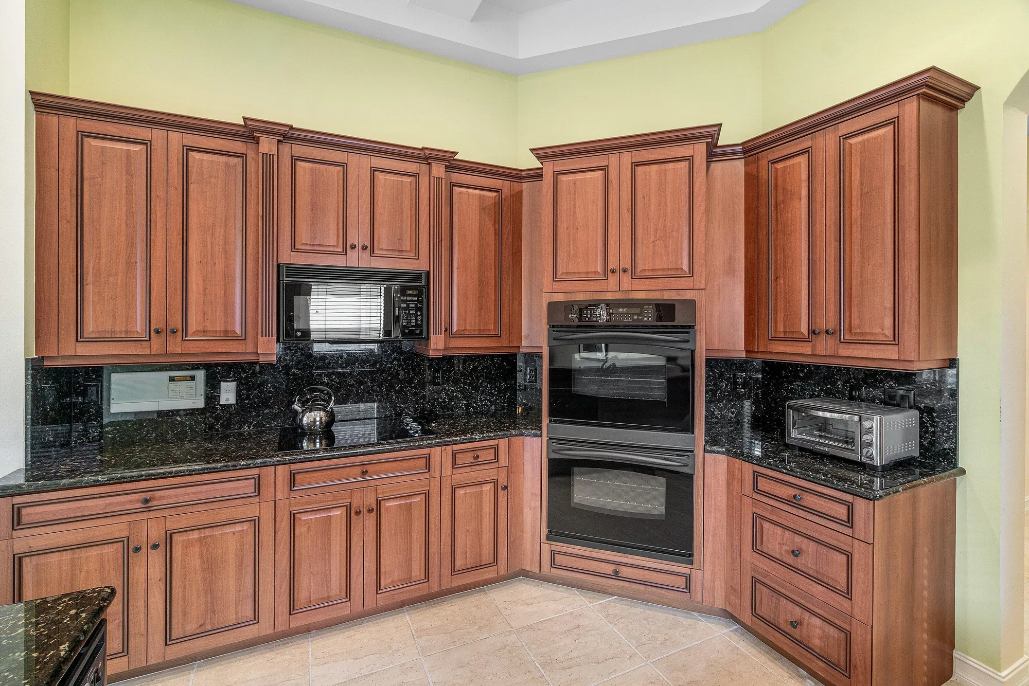 Property Slideshow image 19 of 69 | 7001 antinori ln, Boynton Beach, FL, 33437