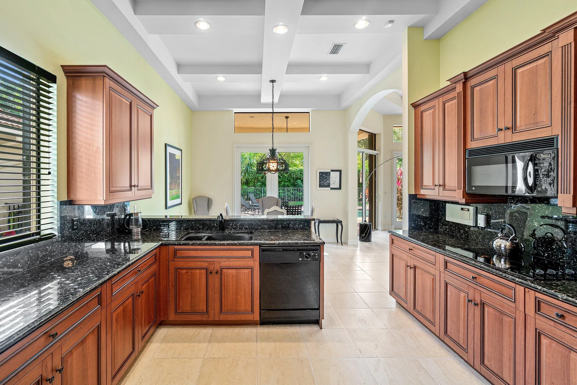 Property Slideshow image 20 of 69 | 7001 antinori ln, Boynton Beach, FL, 33437