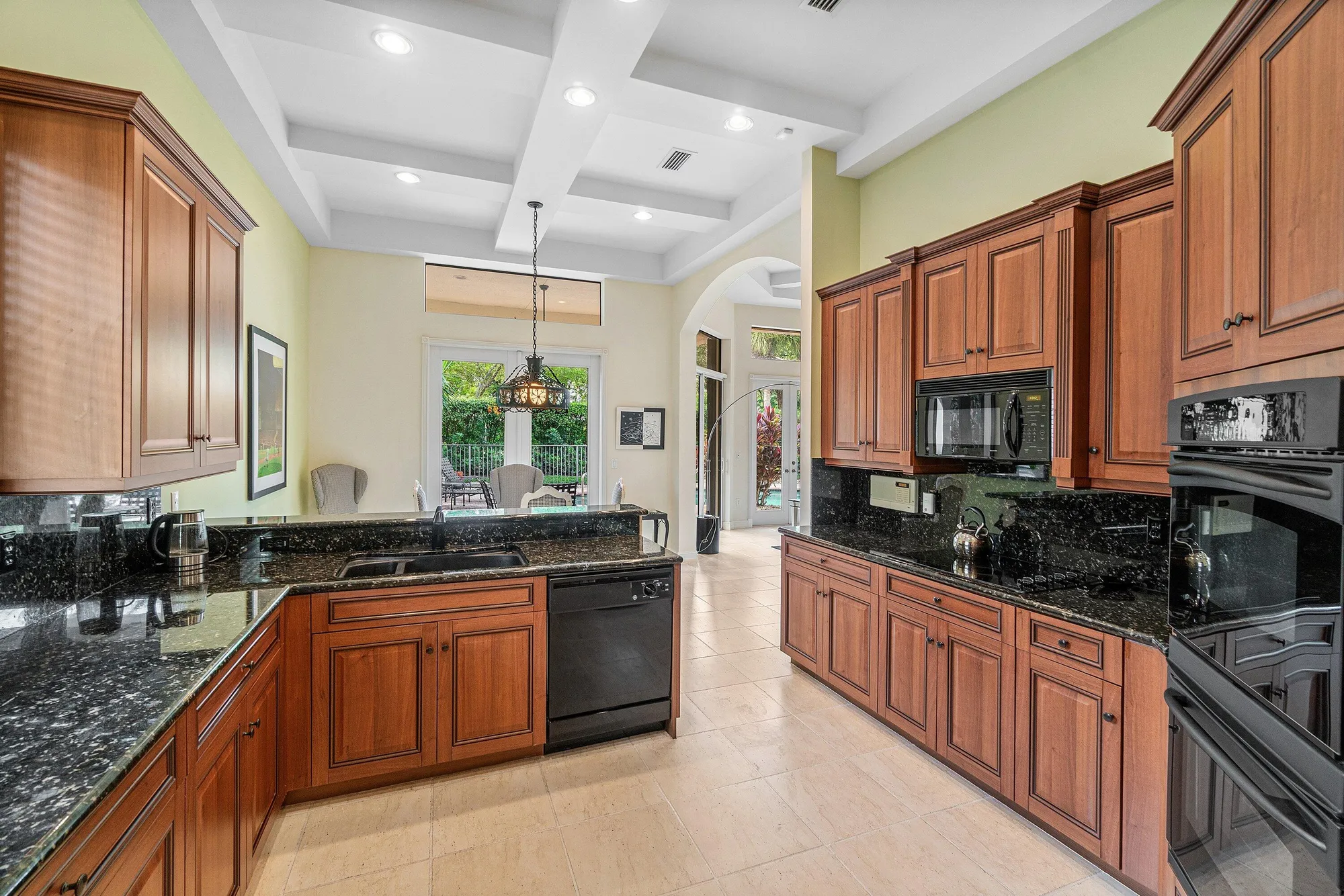 Property Slideshow image 21 of 69 | 7001 antinori ln, Boynton Beach, FL, 33437