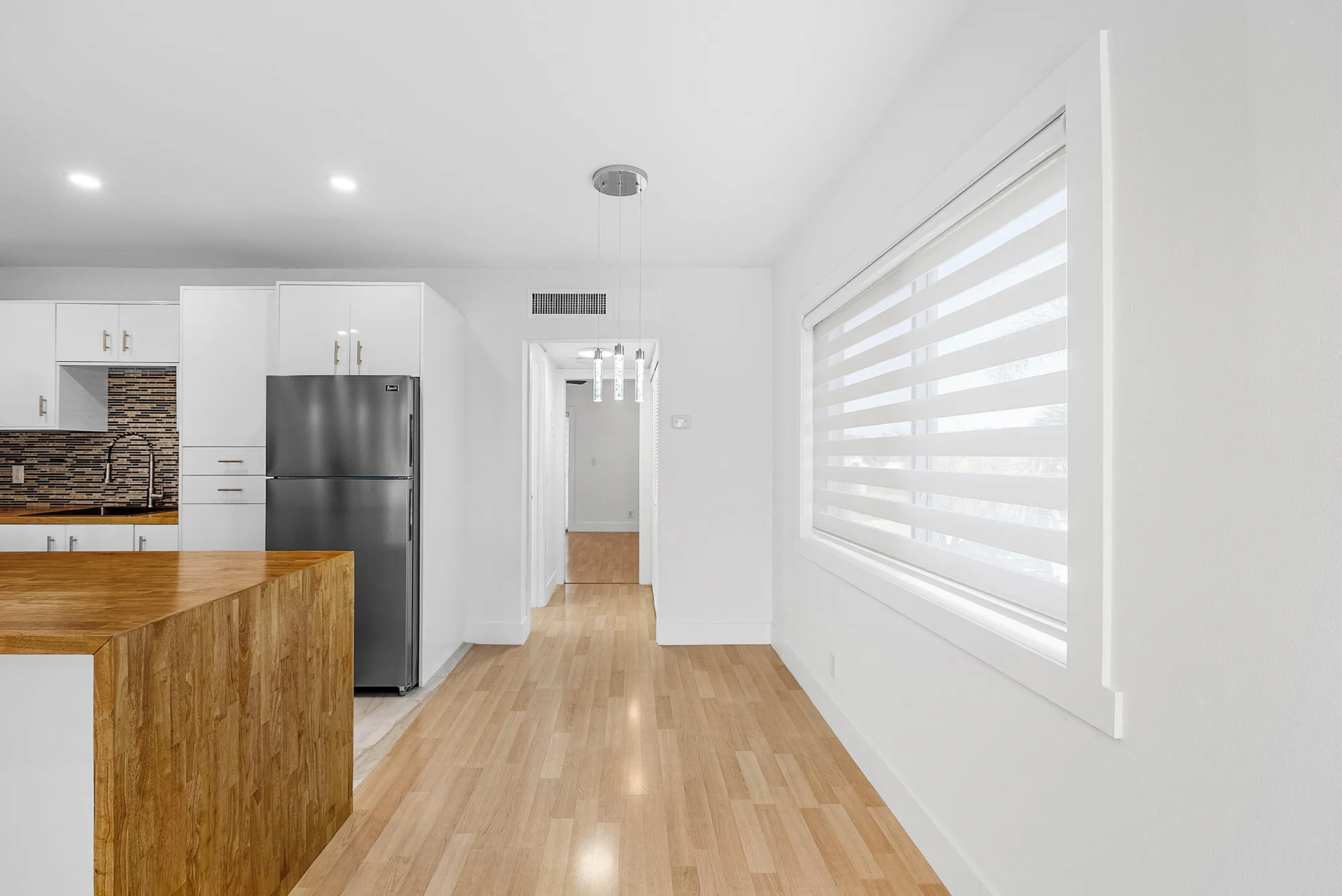 Property Slideshow image 8 of 43 | 116 salisbury e unit e, West Palm Beach, FL, 33417