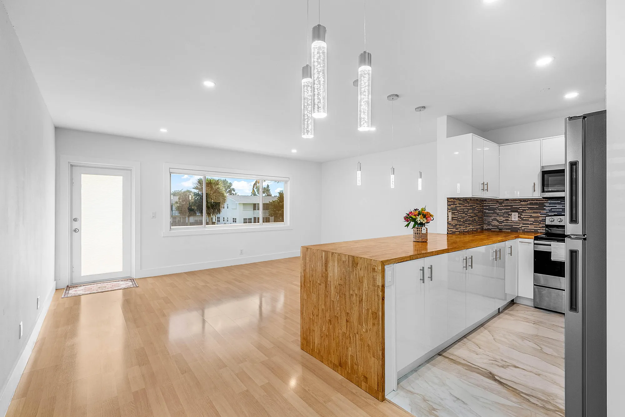 Property Slideshow image 9 of 43 | 116 salisbury e unit e, West Palm Beach, FL, 33417