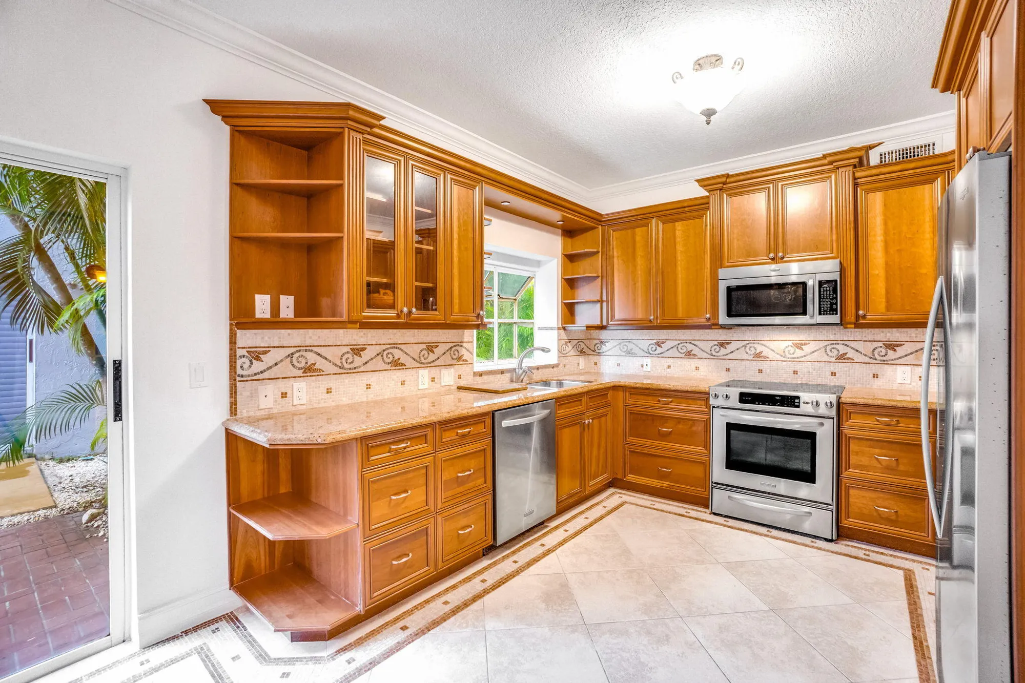 Property Slideshow image 21 of 60 | 11603 briarwood cir apt 1, Boynton Beach, FL, 33437