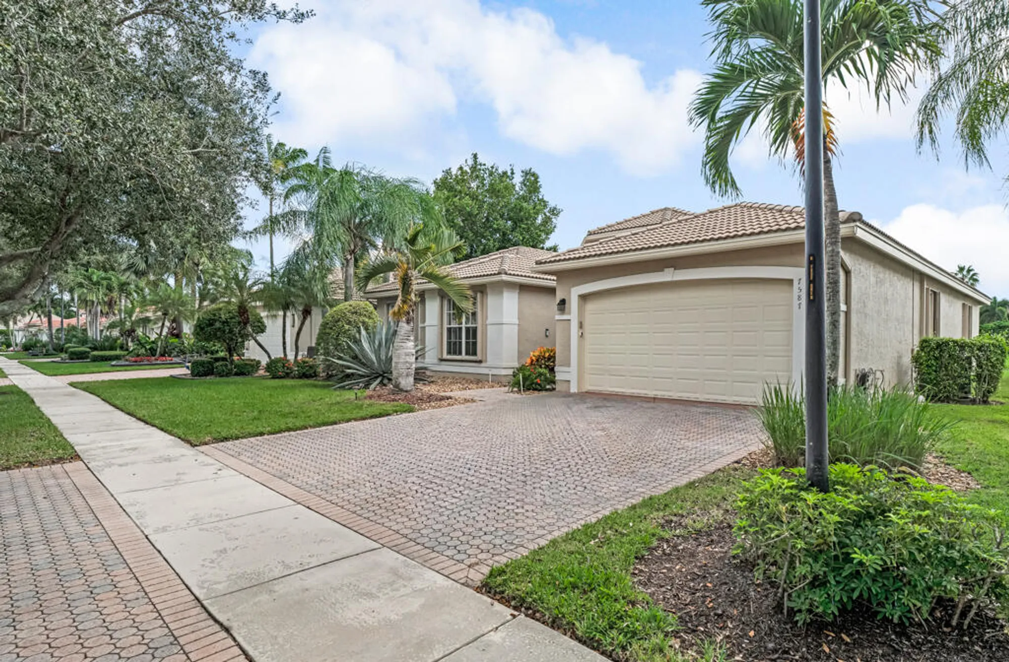 Property Slideshow image 4 of 72 | 7587 tarpon cove cir, Lake Worth, FL, 33467