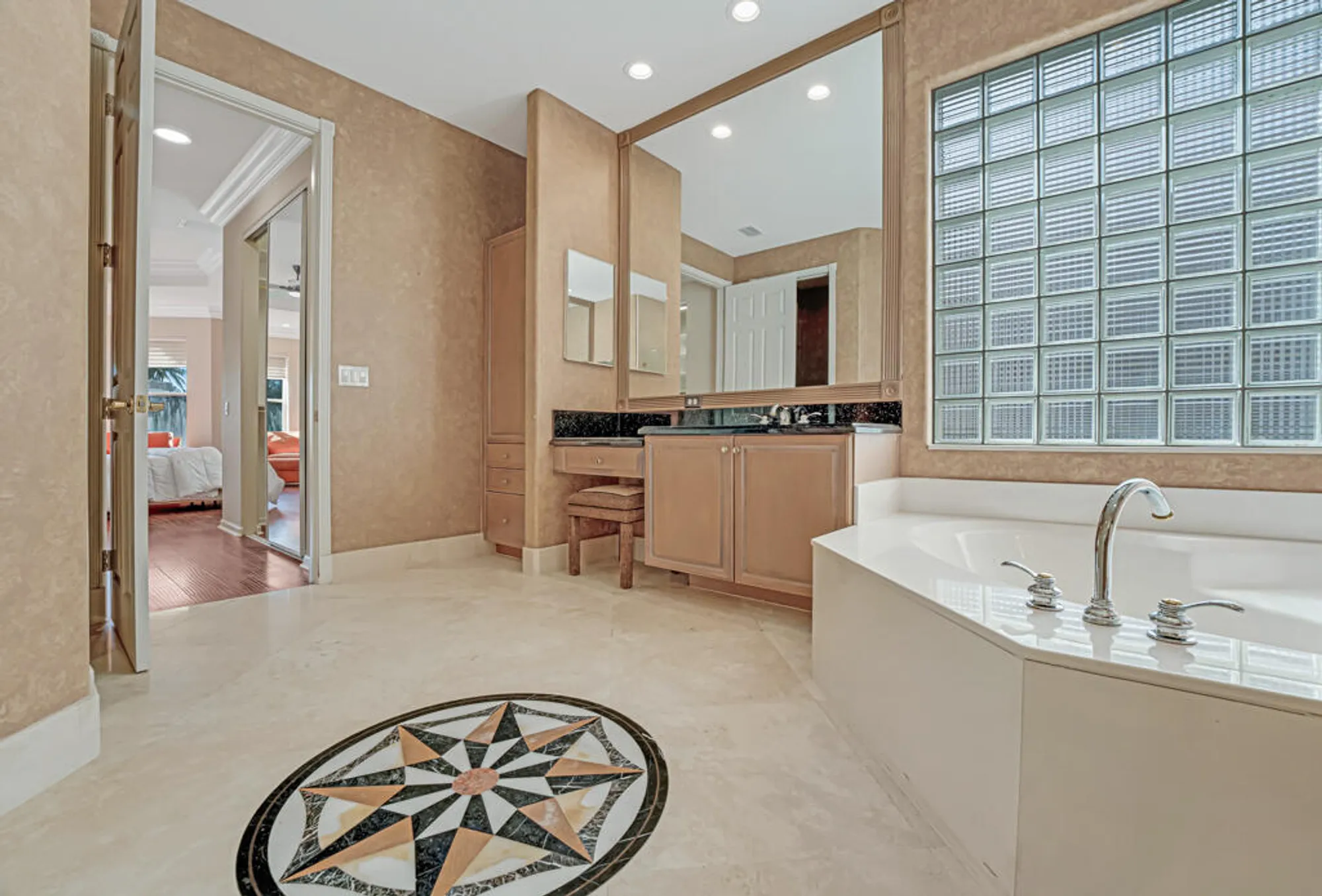 Property Slideshow image 31 of 72 | 7587 tarpon cove cir, Lake Worth, FL, 33467