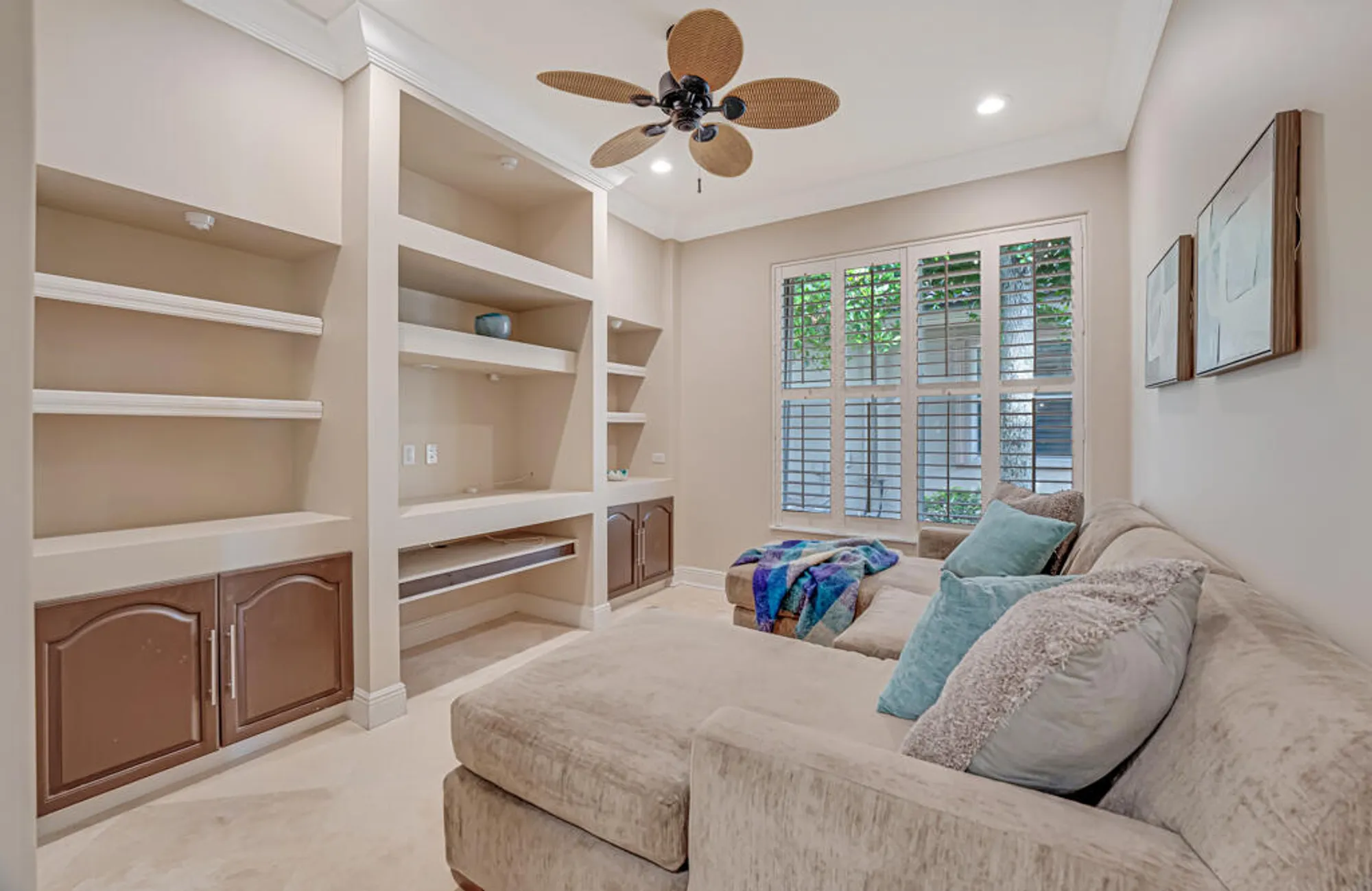 Property Slideshow image 34 of 72 | 7587 tarpon cove cir, Lake Worth, FL, 33467