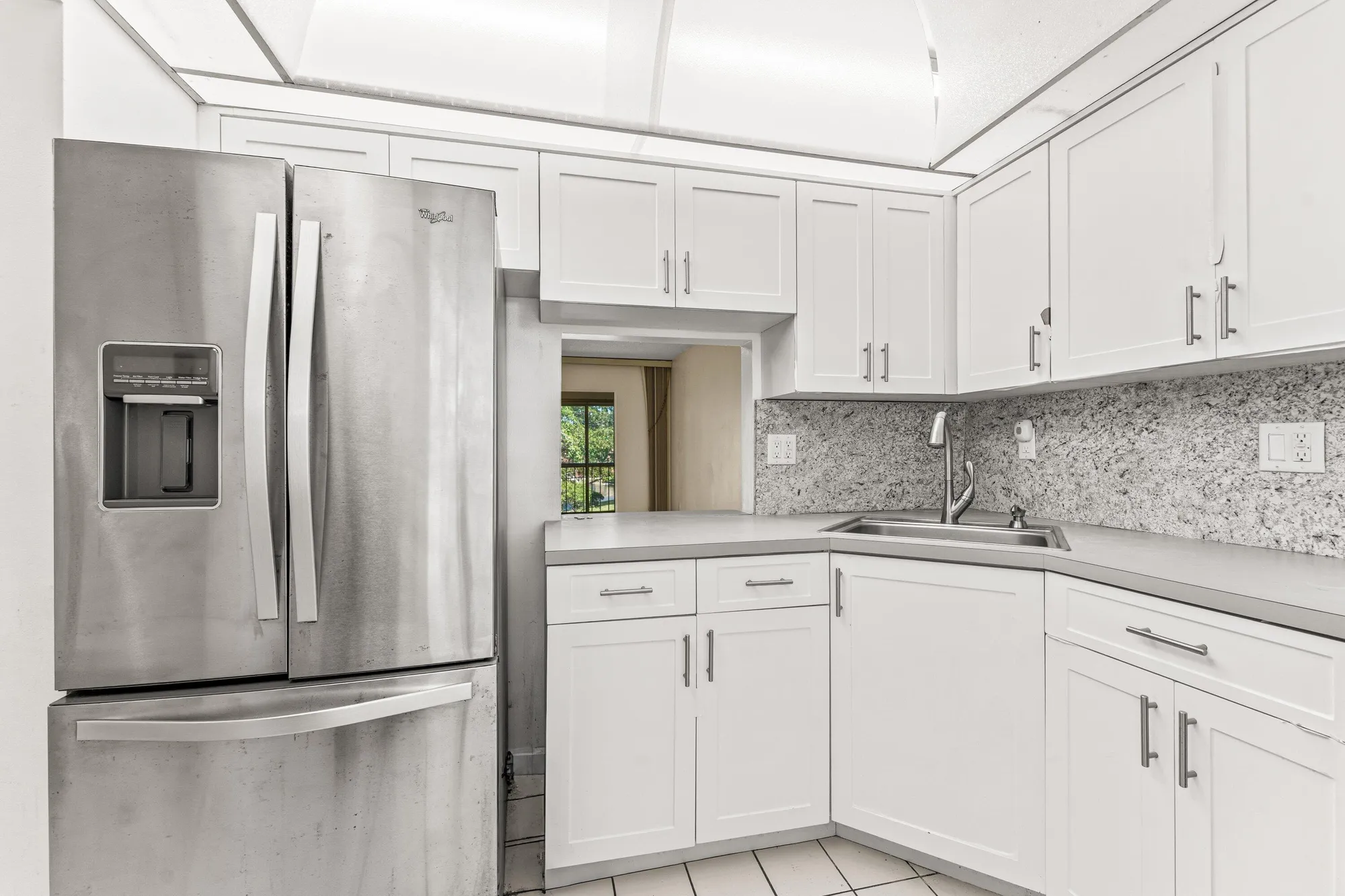 Property Slideshow image 2 of 29 | 5980 nw 64th ave 305, Tamarac, FL, 33319