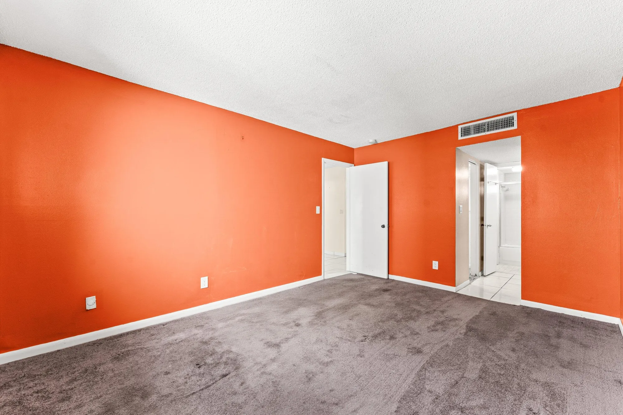 Property Slideshow image 15 of 29 | 5980 nw 64th ave 305, Tamarac, FL, 33319