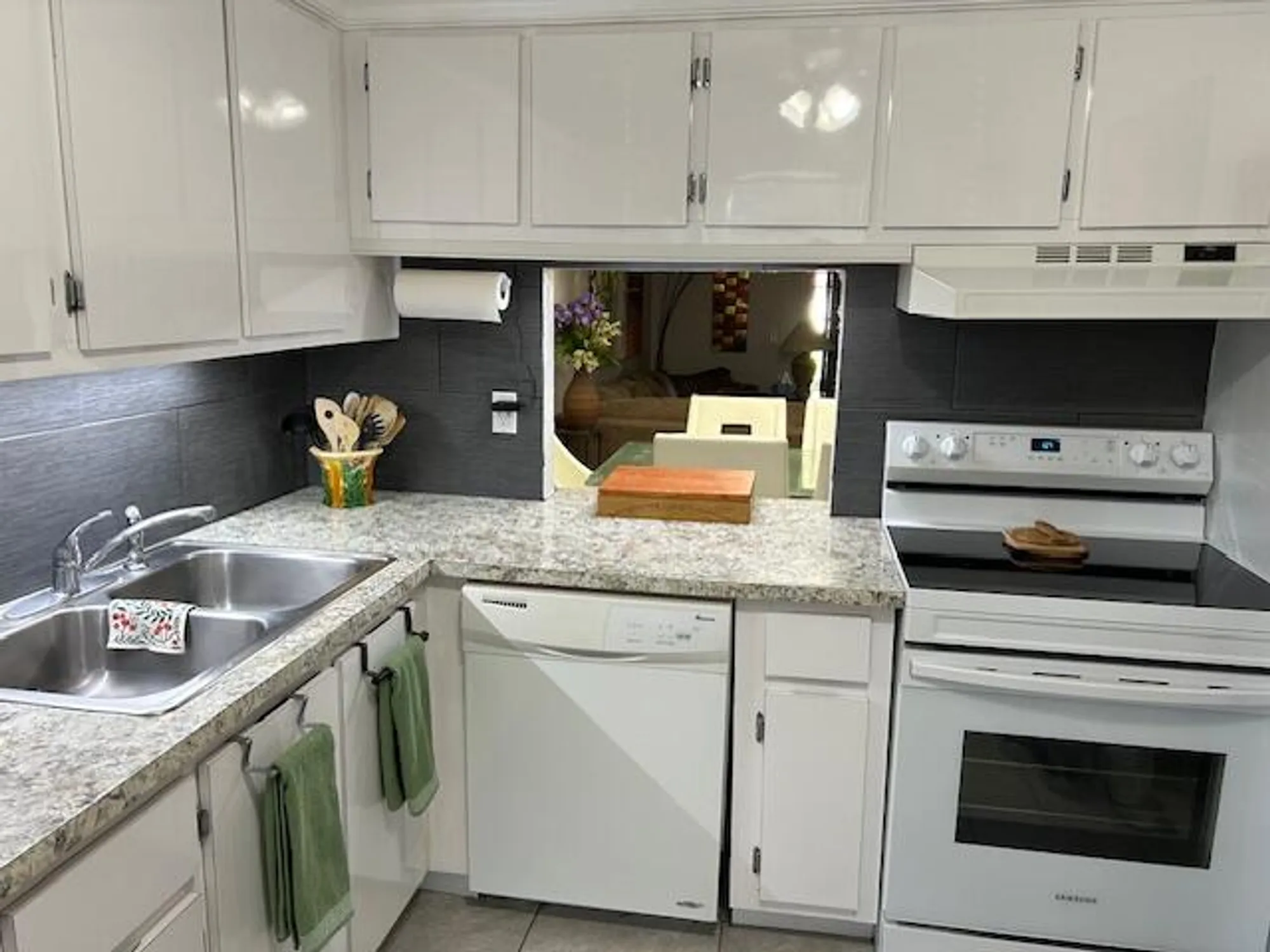 Property Slideshow image 6 of 41 | 417 lake evelyn dr, West Palm Beach, FL, 33411