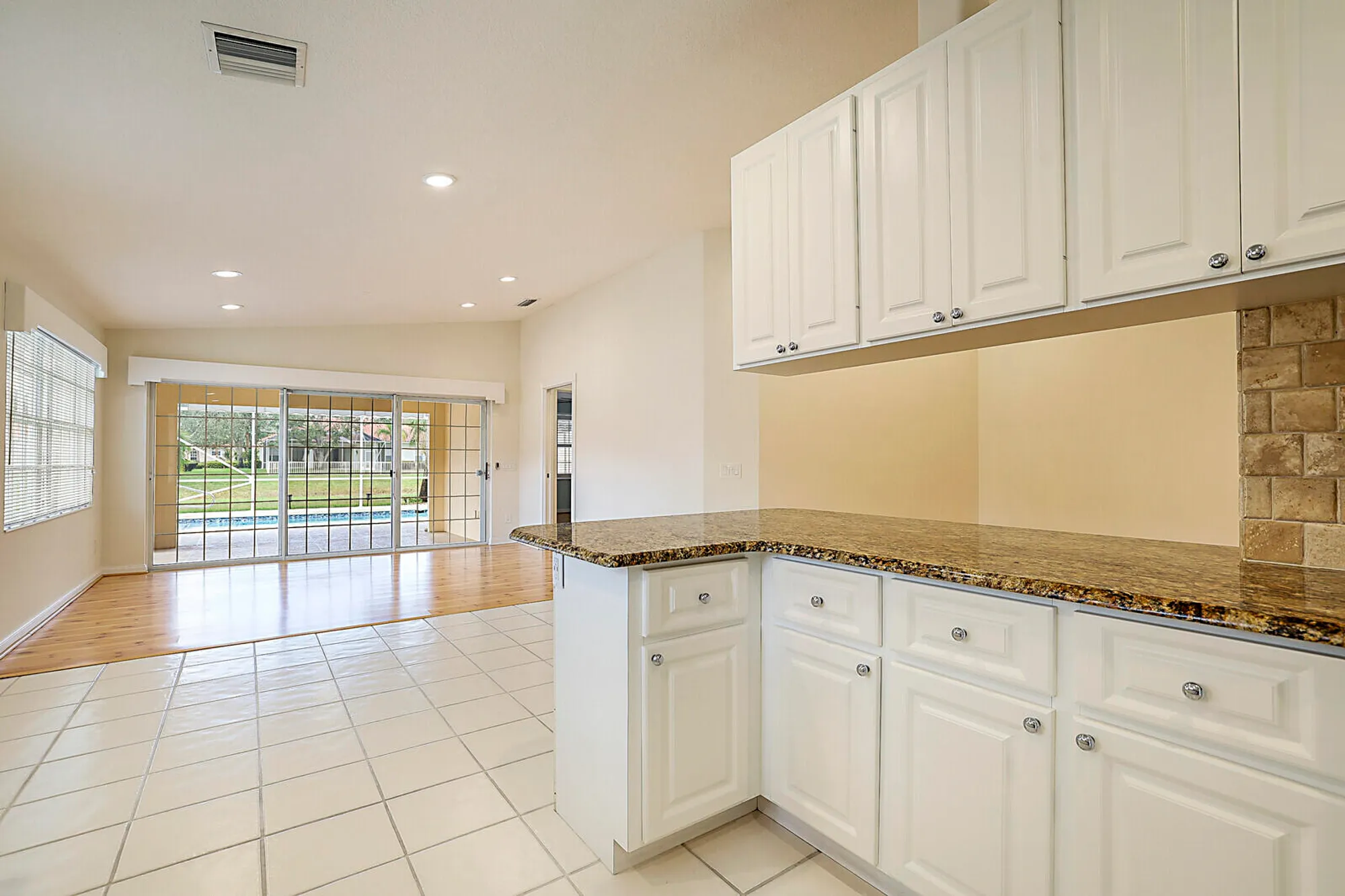 Property Slideshow image 28 of 57 | 7176 grassy bay dr, West Palm Beach, FL, 33411