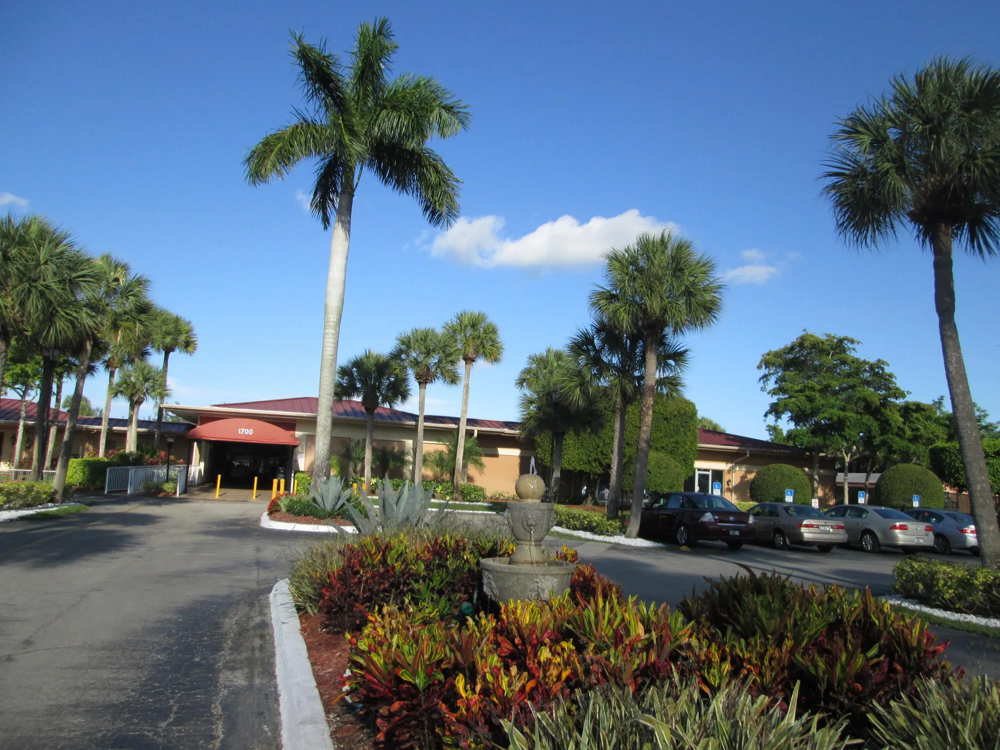 Property Slideshow image 31 of 41 | 417 lake evelyn dr, West Palm Beach, FL, 33411