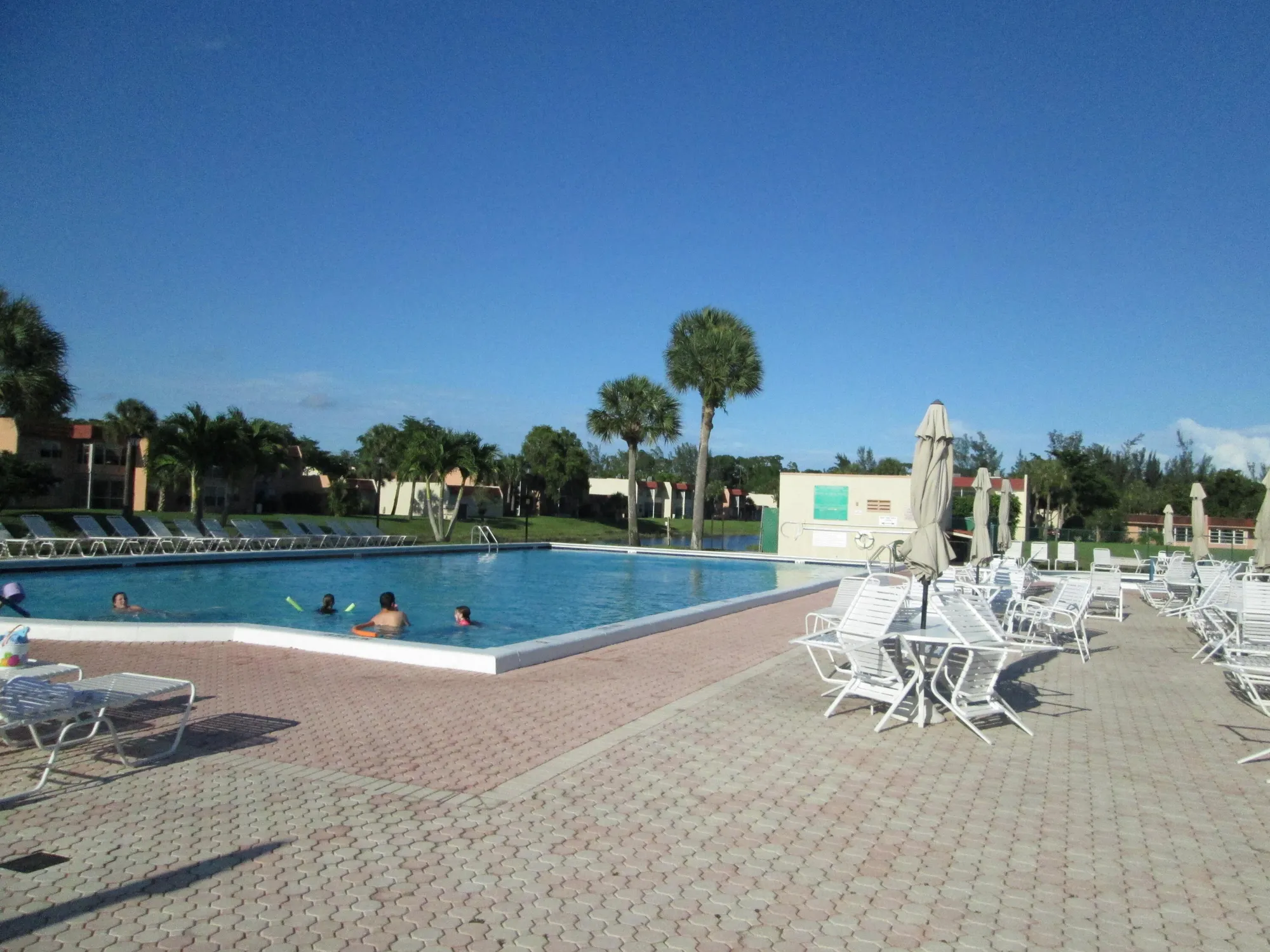 Property Slideshow image 35 of 41 | 417 lake evelyn dr, West Palm Beach, FL, 33411