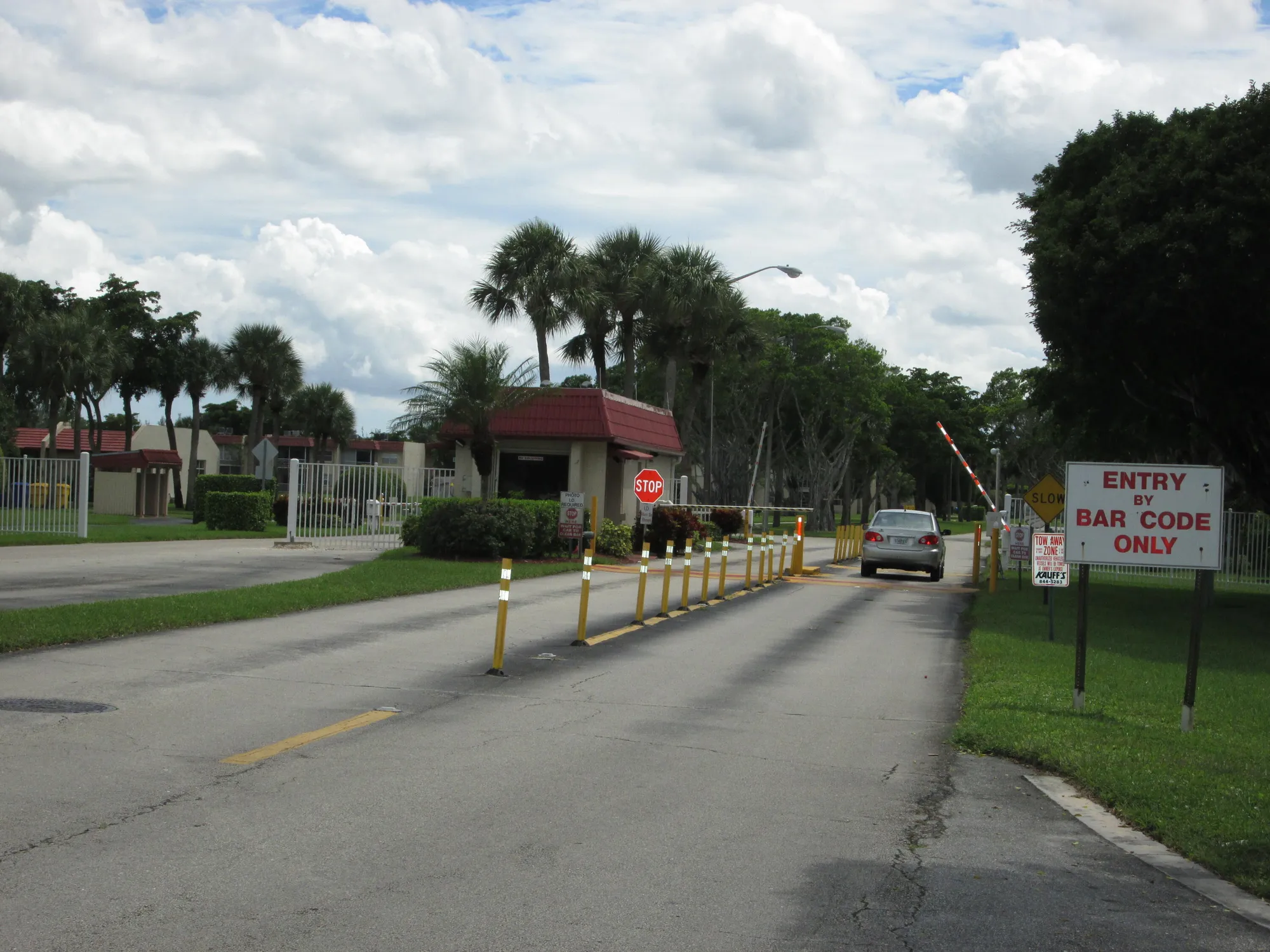Property Slideshow image 30 of 41 | 417 lake evelyn dr, West Palm Beach, FL, 33411