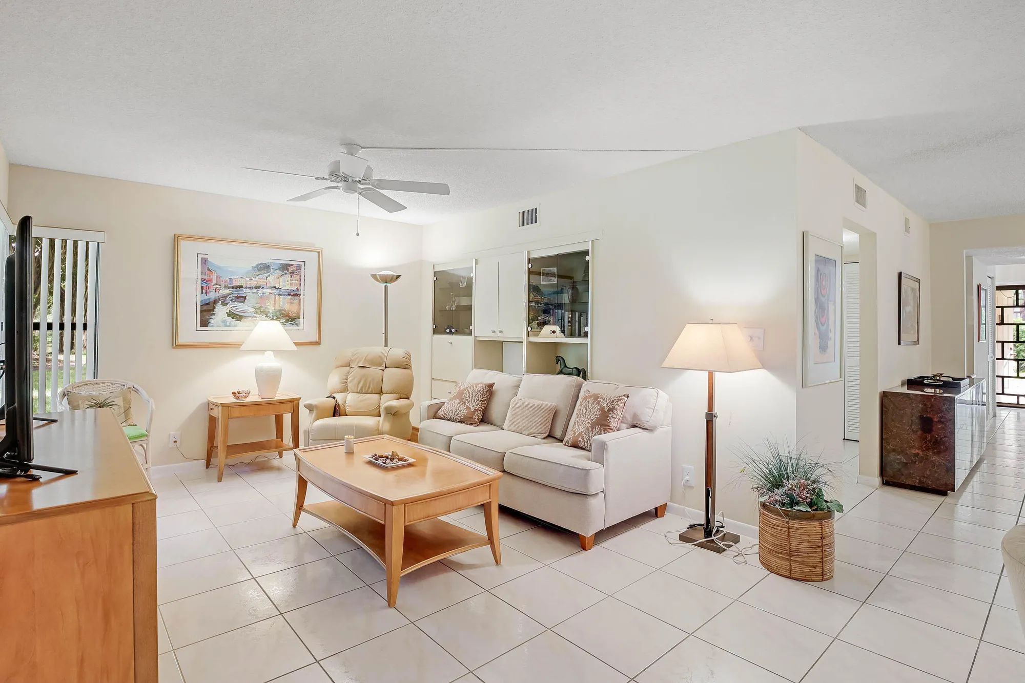 Property Slideshow image 17 of 59 | 5121 oak hill ln apt 416, Delray Beach, FL, 33484