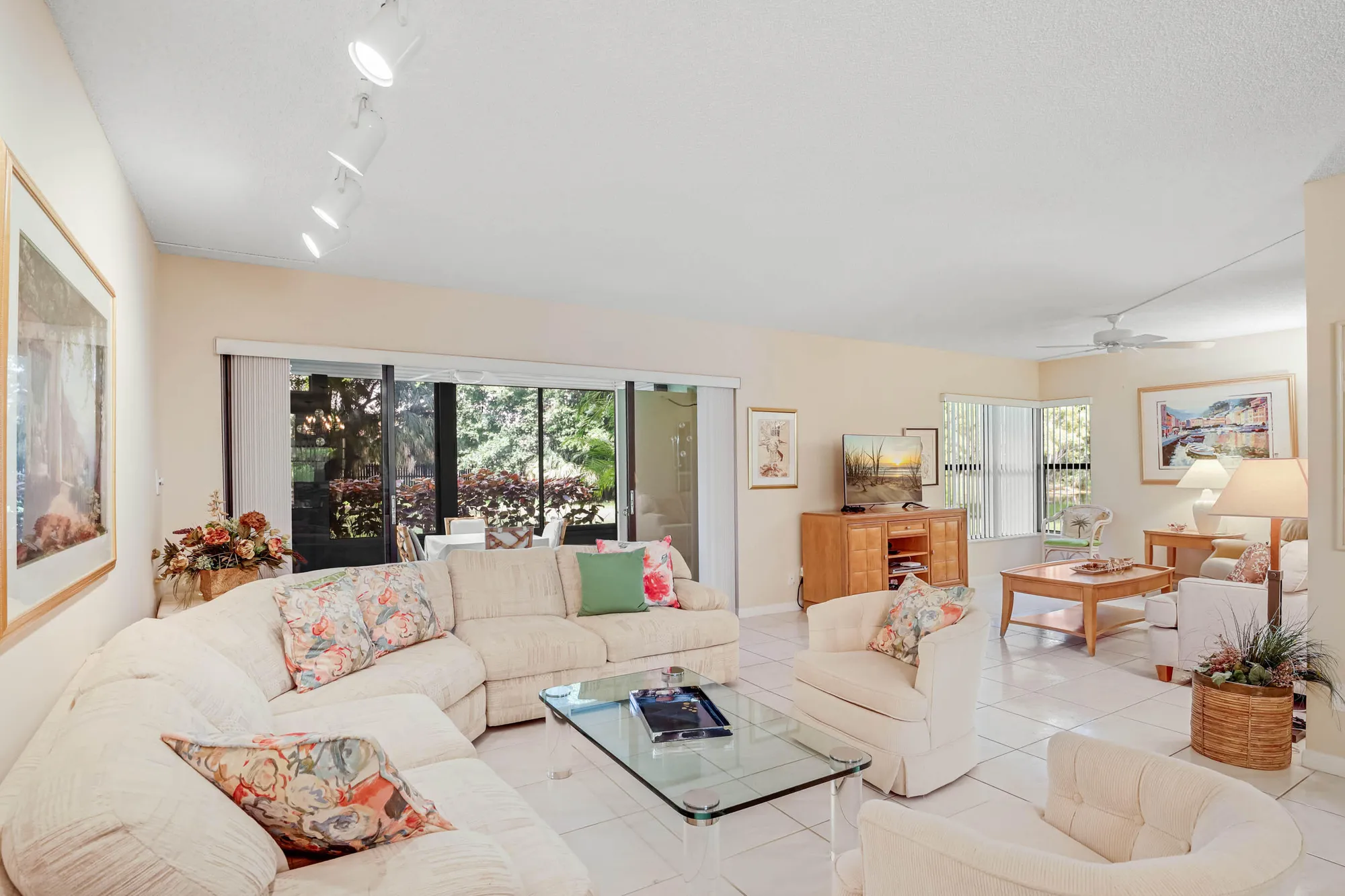 Property Slideshow image 18 of 59 | 5121 oak hill ln apt 416, Delray Beach, FL, 33484