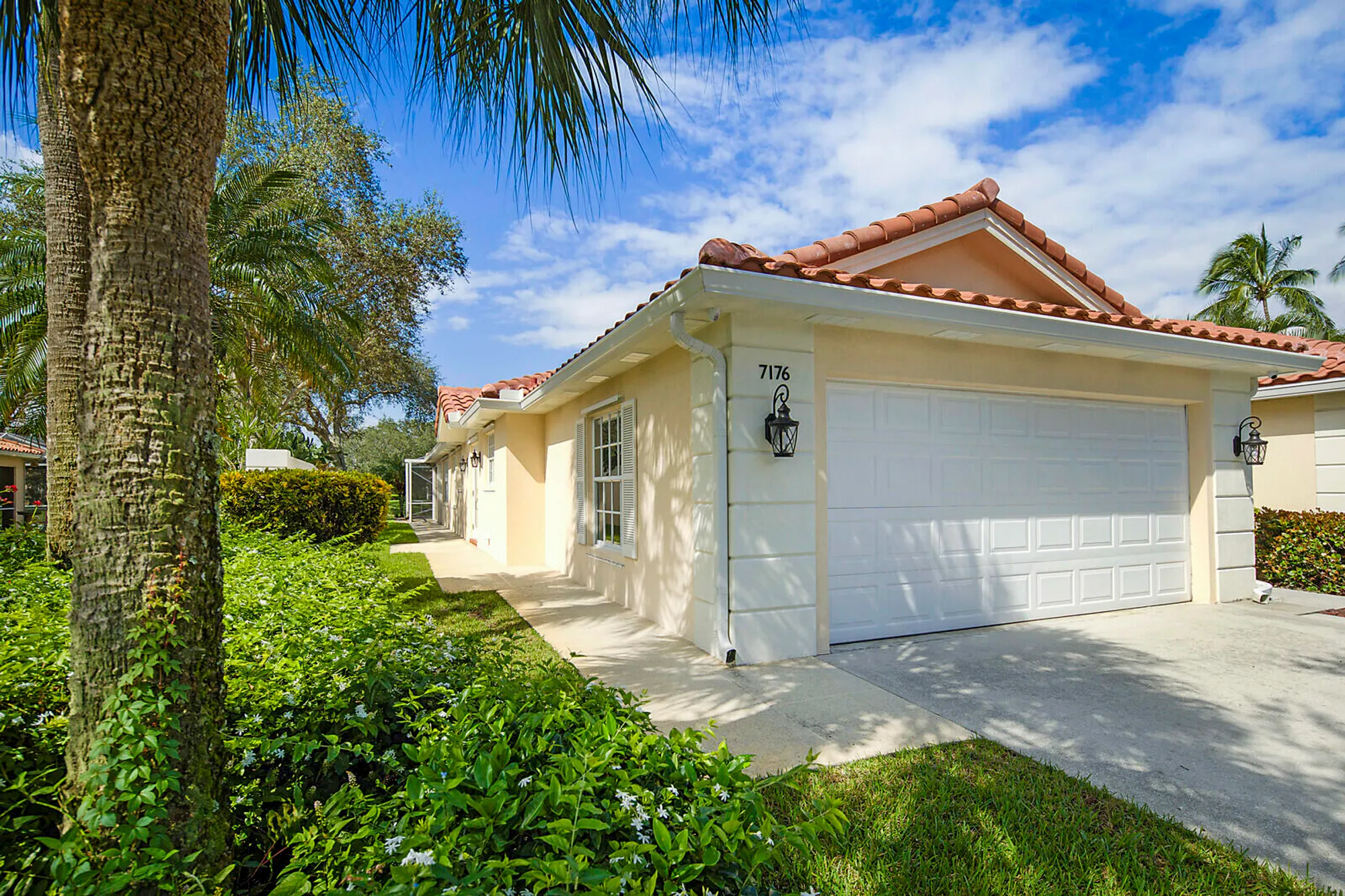 Property Slideshow image 21 of 57 | 7176 grassy bay dr, West Palm Beach, FL, 33411