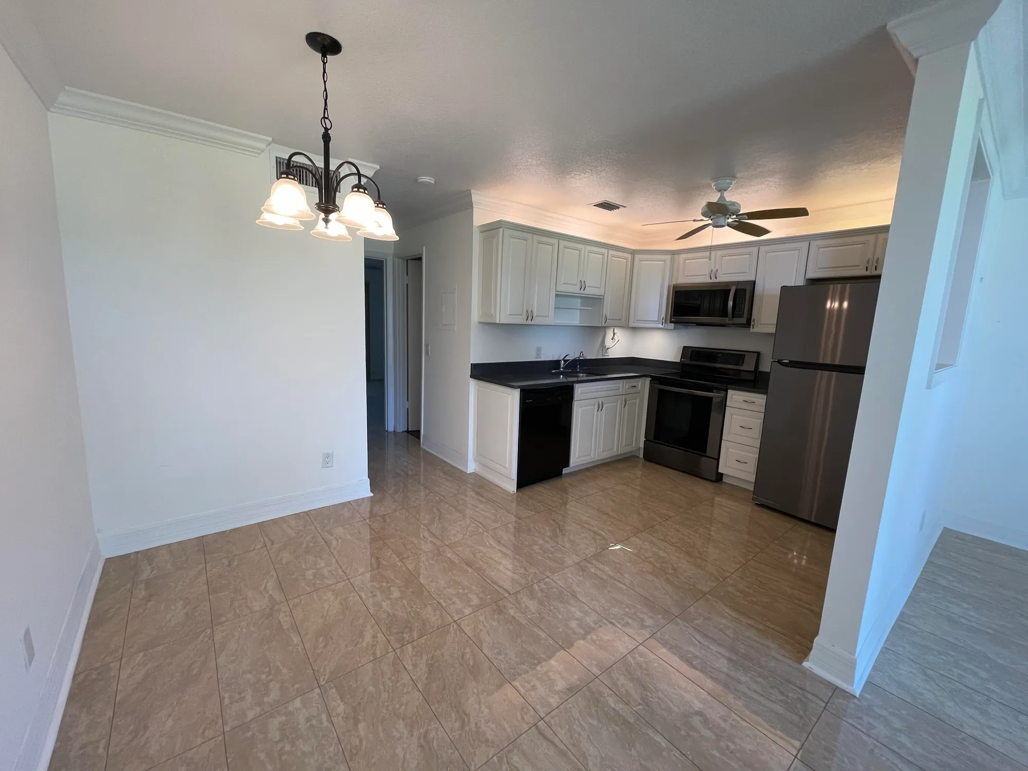 Property Slideshow image 17 of 45 | 1225 nw 21st st 1104, Stuart, FL, 34994