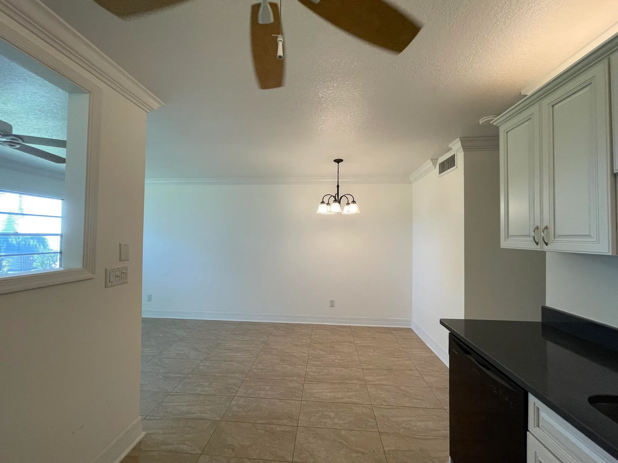 Property Slideshow image 12 of 45 | 1225 nw 21st st 1104, Stuart, FL, 34994