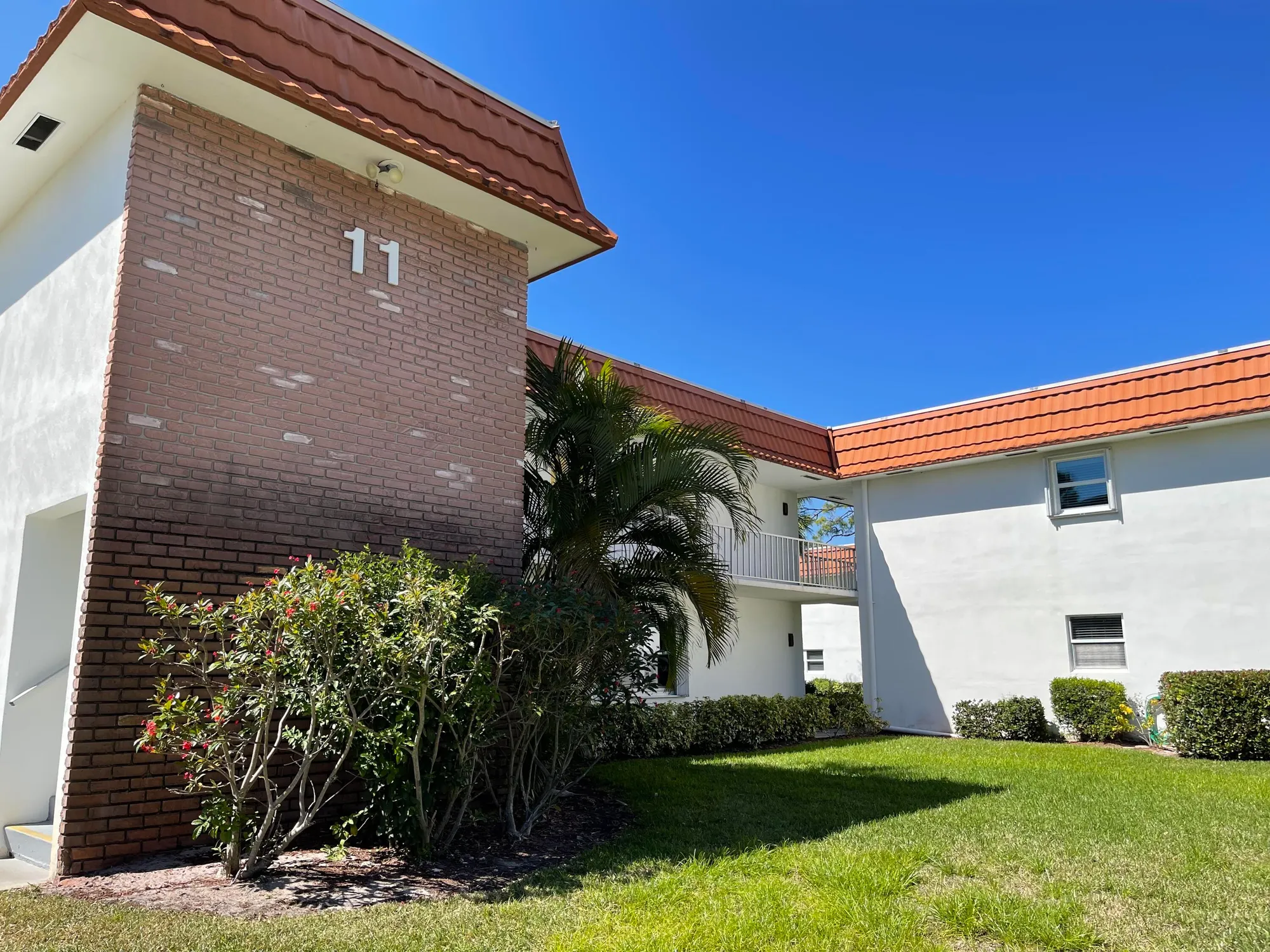 Property Slideshow image 4 of 45 | 1225 nw 21st st 1104, Stuart, FL, 34994