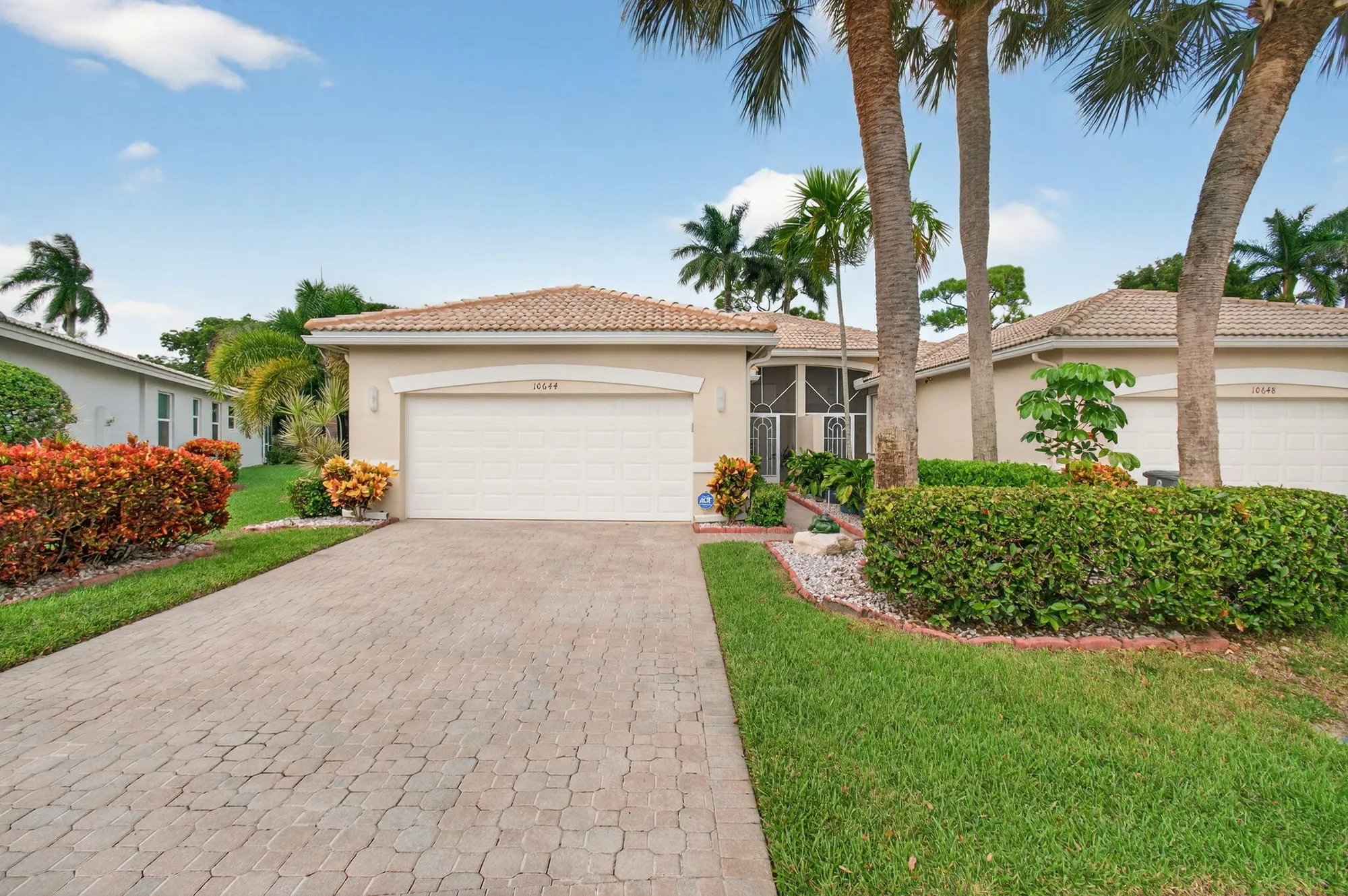 Property Slideshow image 5 of 94 | 10644 royal caribbean cir, Boynton Beach, FL, 33437