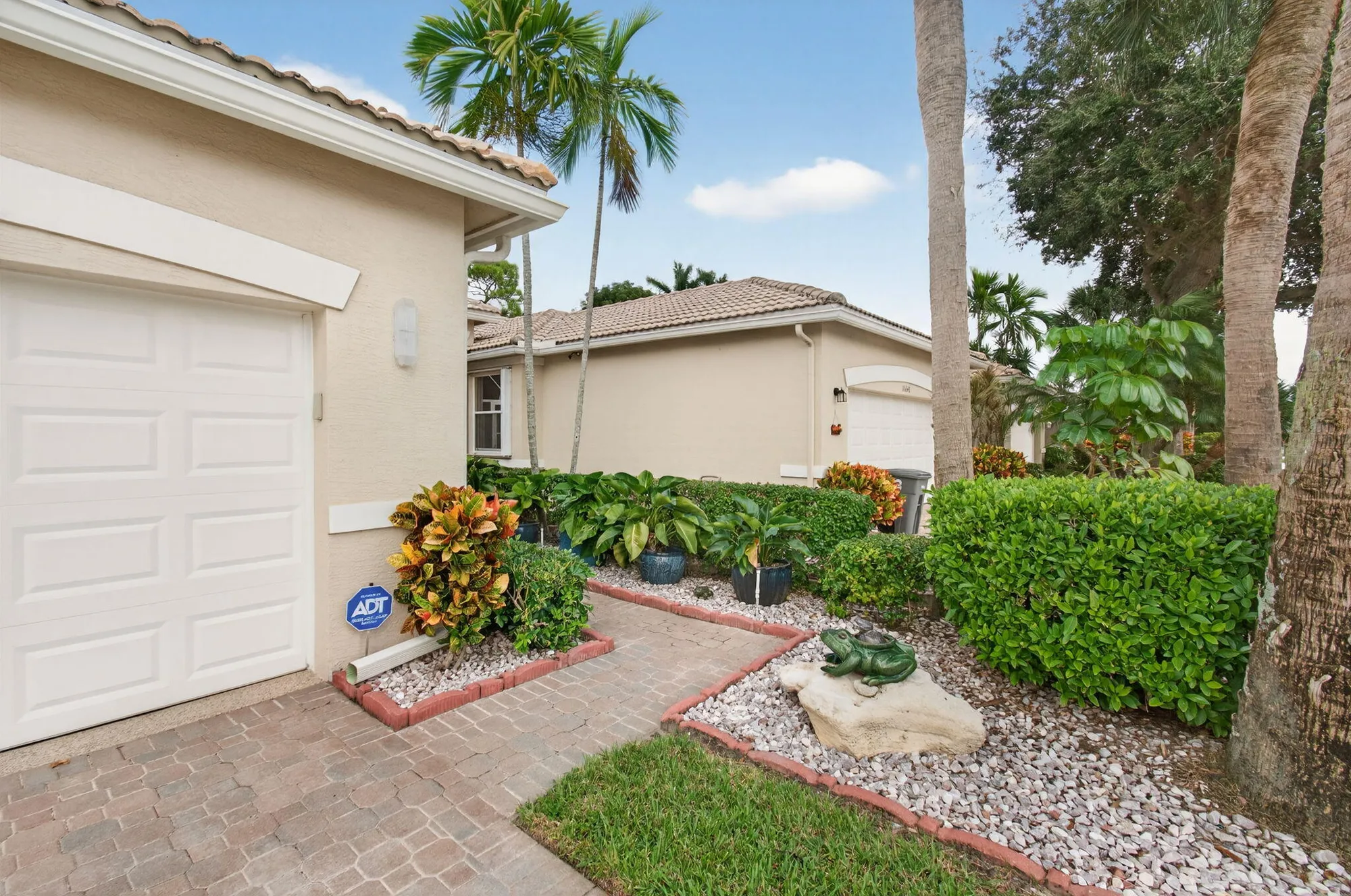 Property Slideshow image 7 of 94 | 10644 royal caribbean cir, Boynton Beach, FL, 33437