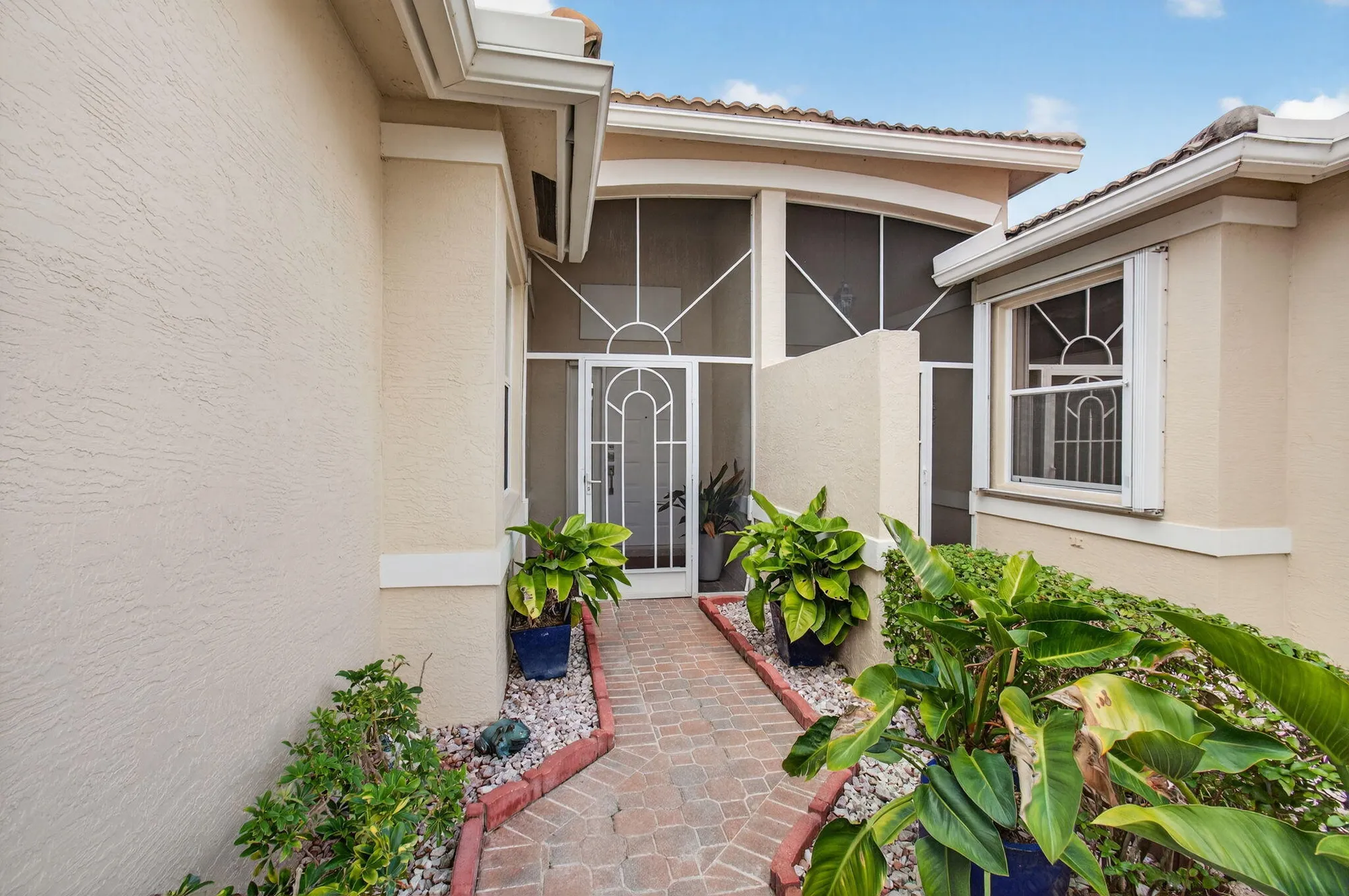 Property Slideshow image 10 of 94 | 10644 royal caribbean cir, Boynton Beach, FL, 33437