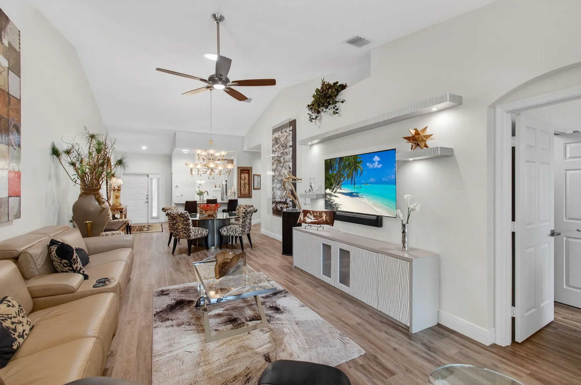 Property Slideshow image 24 of 94 | 10644 royal caribbean cir, Boynton Beach, FL, 33437