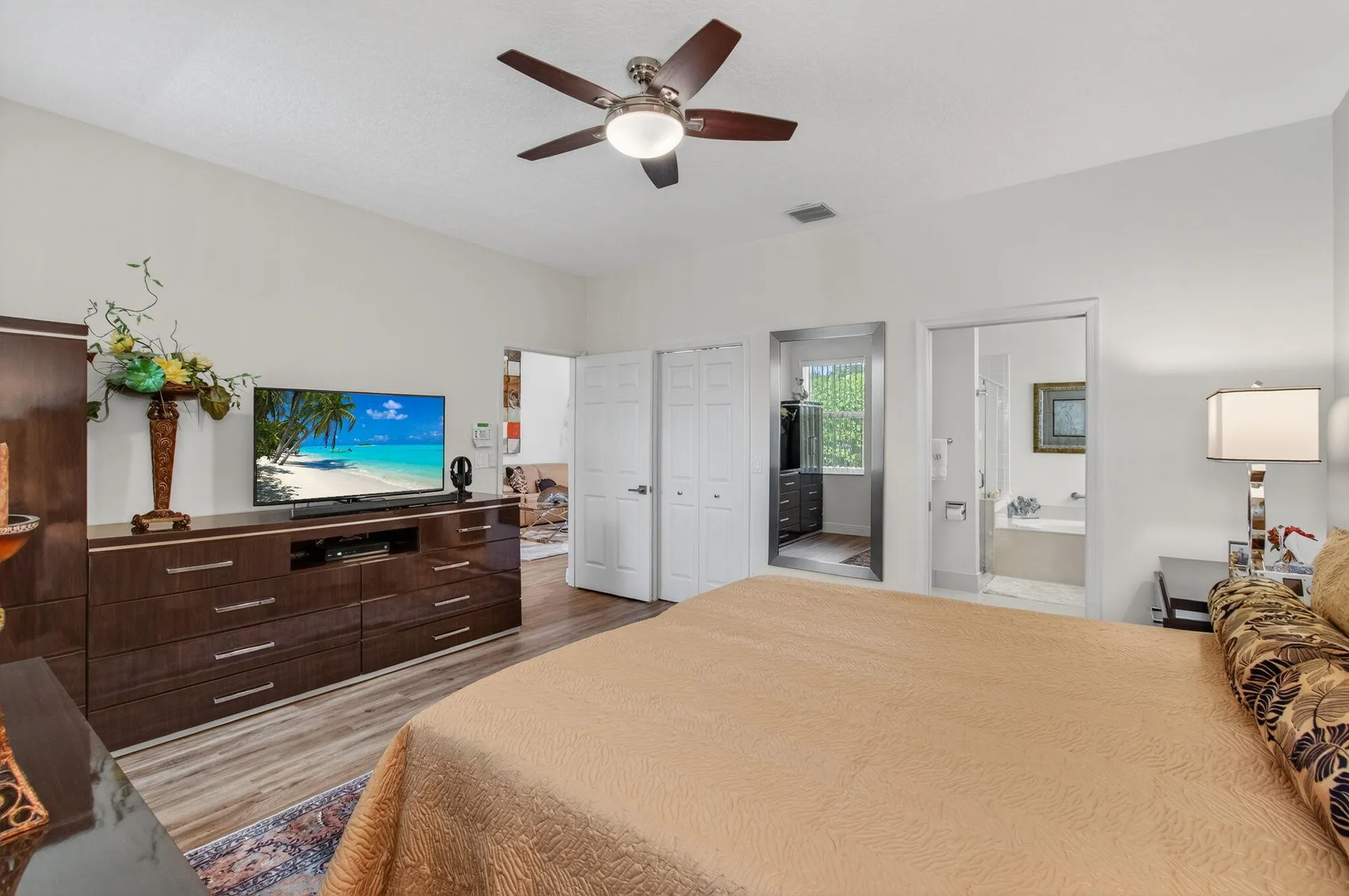 Property Slideshow image 40 of 94 | 10644 royal caribbean cir, Boynton Beach, FL, 33437