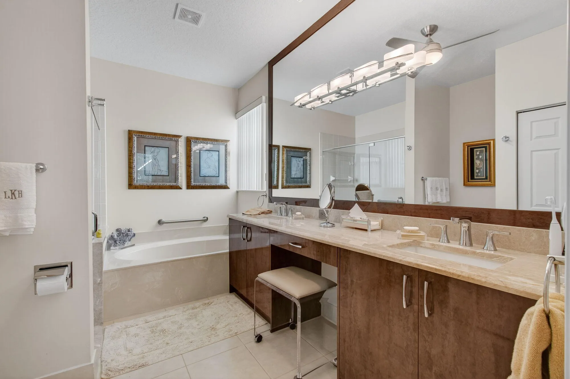 Property Slideshow image 43 of 94 | 10644 royal caribbean cir, Boynton Beach, FL, 33437