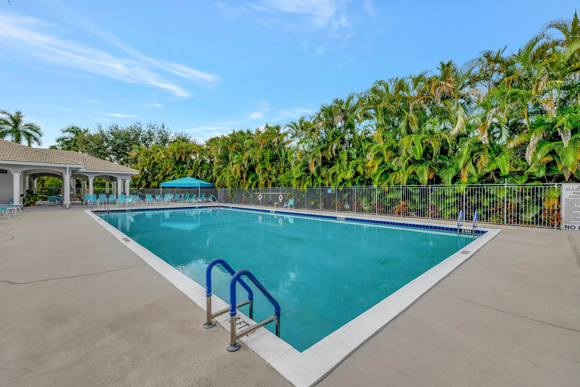 Property Slideshow image 71 of 94 | 10644 royal caribbean cir, Boynton Beach, FL, 33437