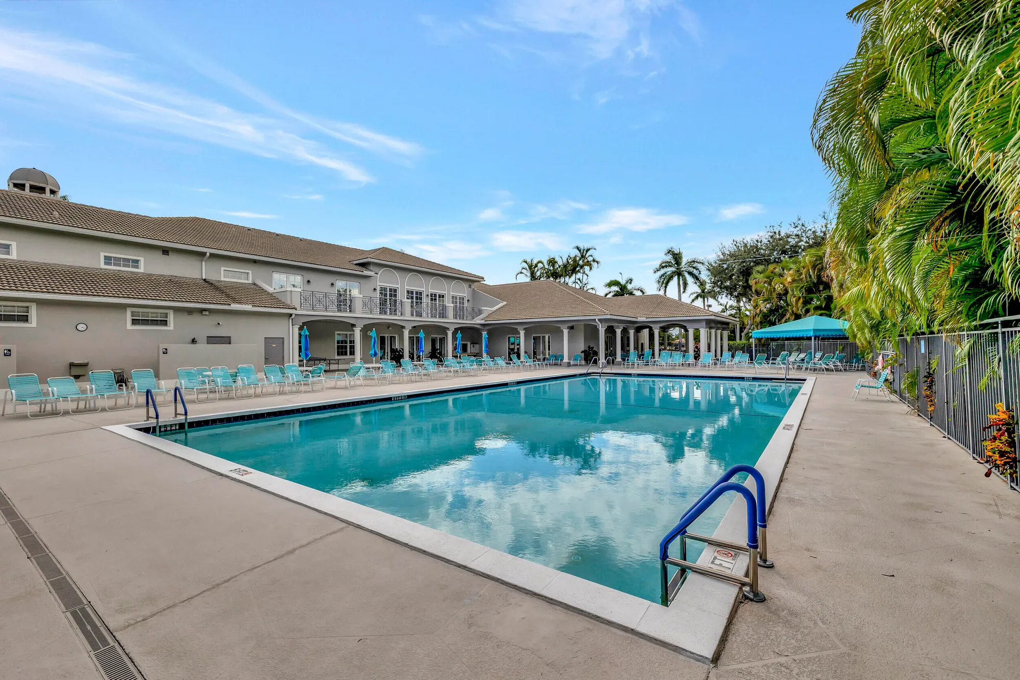 Property Slideshow image 73 of 94 | 10644 royal caribbean cir, Boynton Beach, FL, 33437