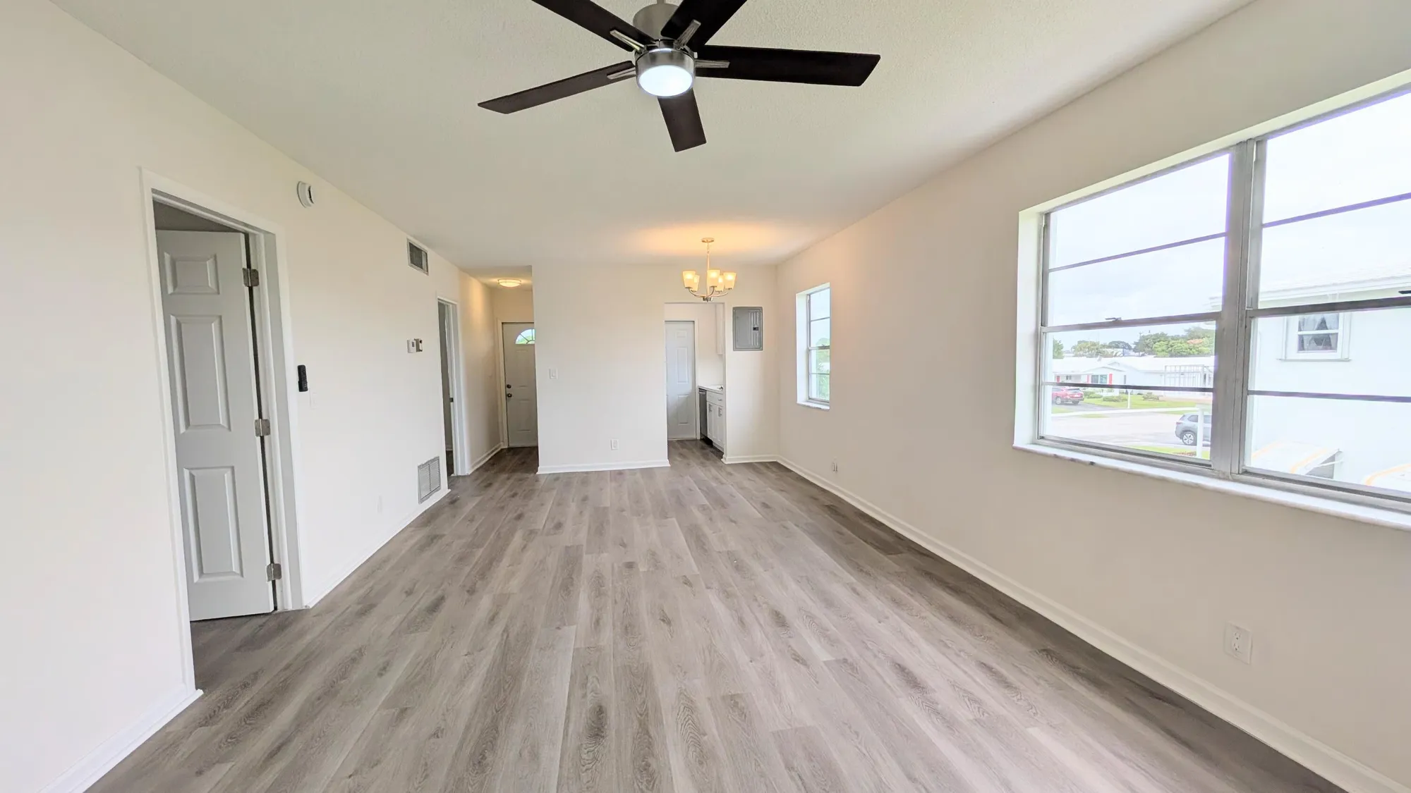 Property Slideshow image 3 of 14 | 2800 w golf blvd 219, Pompano Beach, FL, 33064