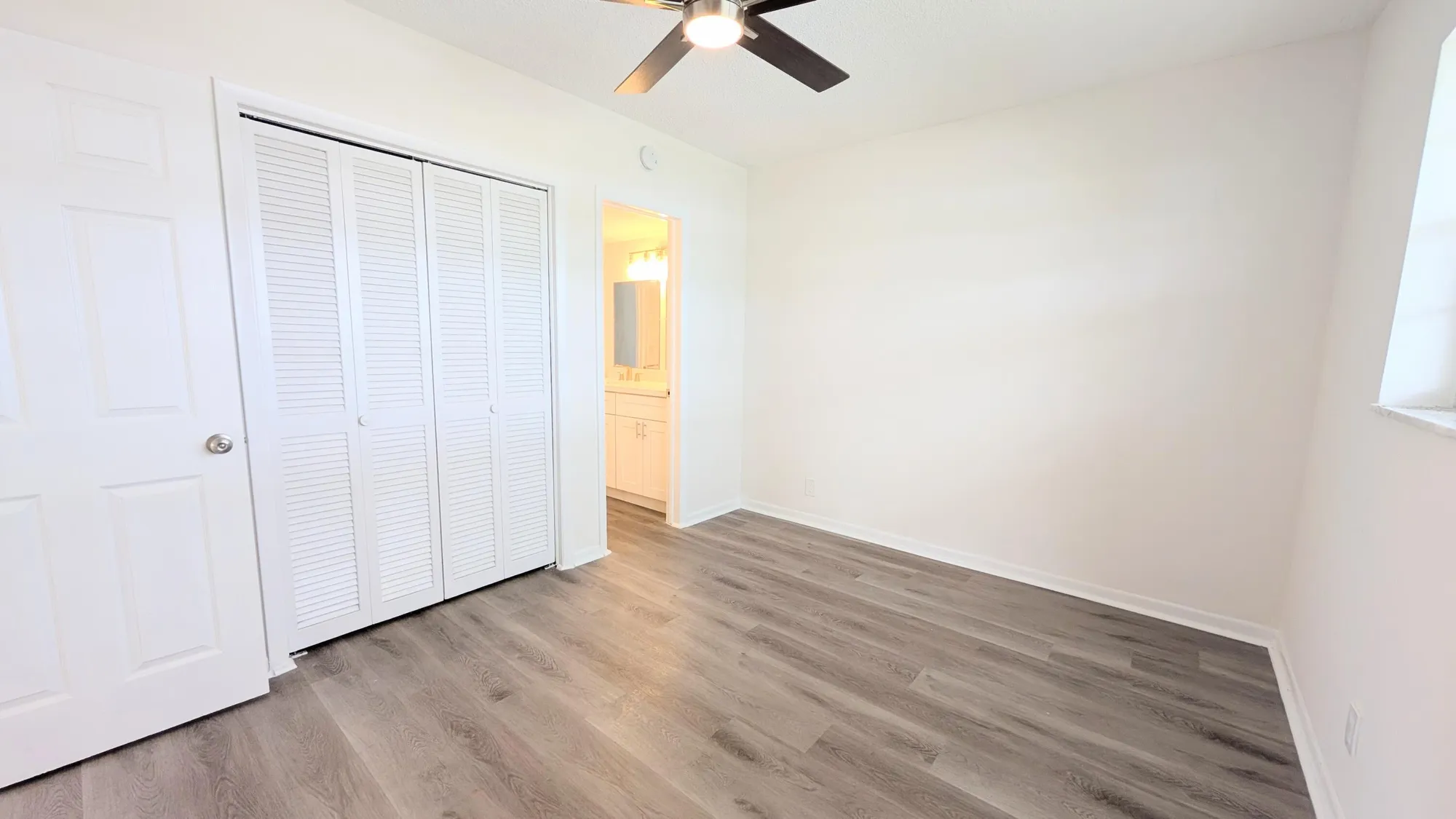 Property Slideshow image 9 of 14 | 2800 w golf blvd 219, Pompano Beach, FL, 33064