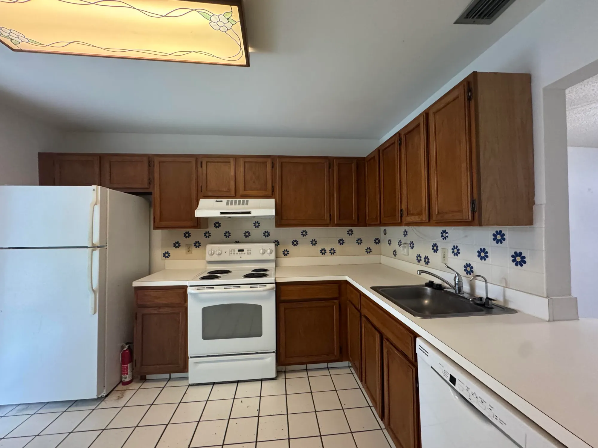 Property Slideshow image 4 of 26 | 320 elmira ct, Royal Palm Beach, FL, 33411