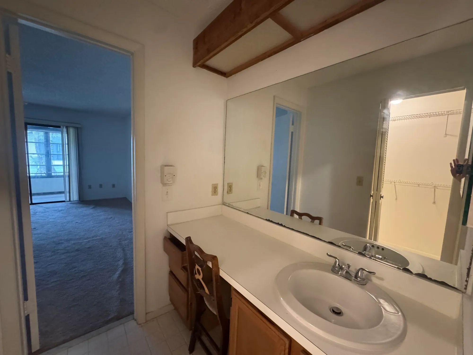 Property Slideshow image 12 of 26 | 320 elmira ct, Royal Palm Beach, FL, 33411