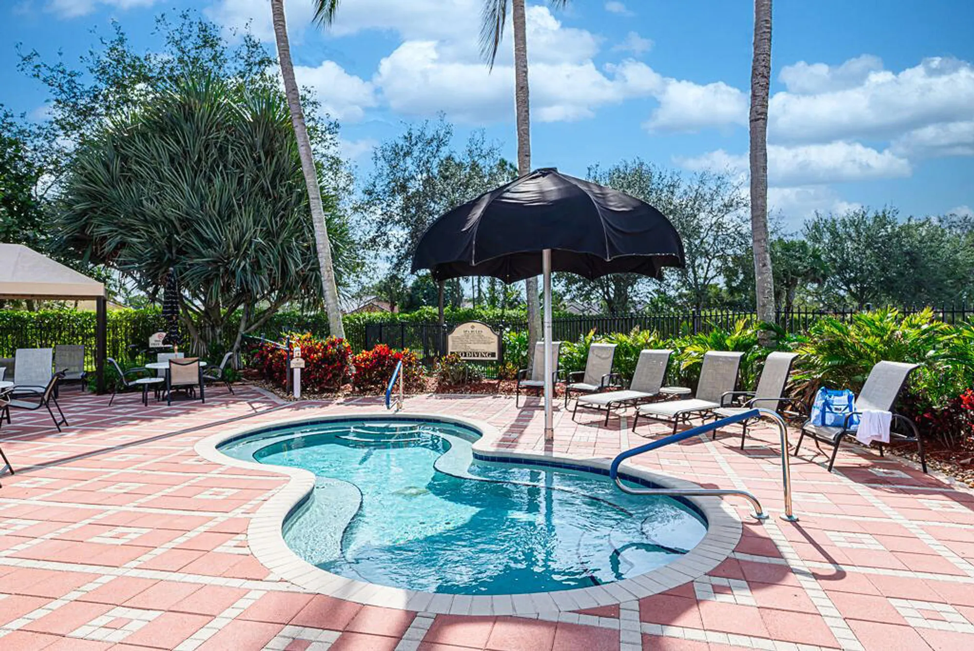 Property Slideshow image 60 of 72 | 7587 tarpon cove cir, Lake Worth, FL, 33467
