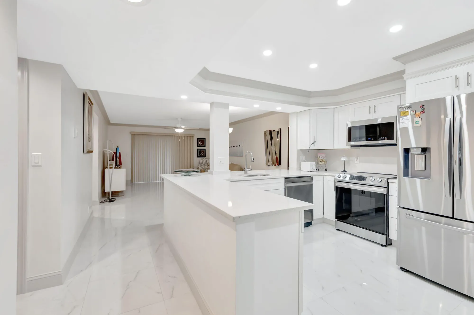 Property Slideshow image 4 of 77 | 14375 strathmore ln 305, Delray Beach, FL, 33446