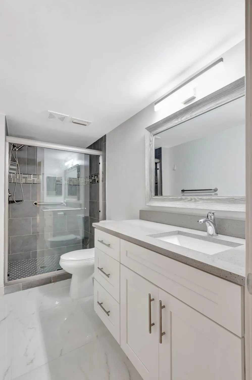 Property Slideshow image 23 of 77 | 14375 strathmore ln 305, Delray Beach, FL, 33446