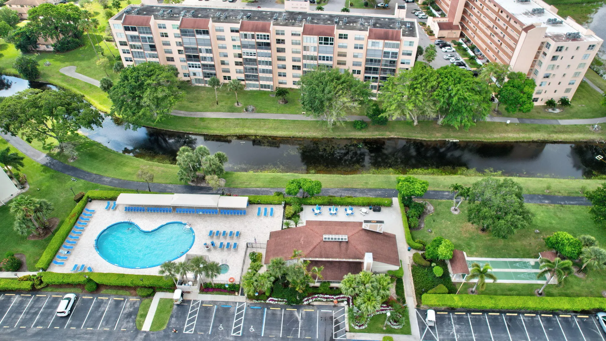 Property Slideshow image 40 of 77 | 14375 strathmore ln 305, Delray Beach, FL, 33446