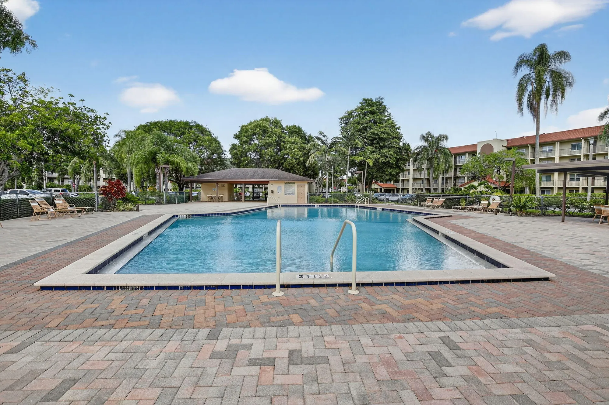 Property Slideshow image 12 of 13 | 1500 sw 131st way 108n, Pembroke Pines, FL, 33027