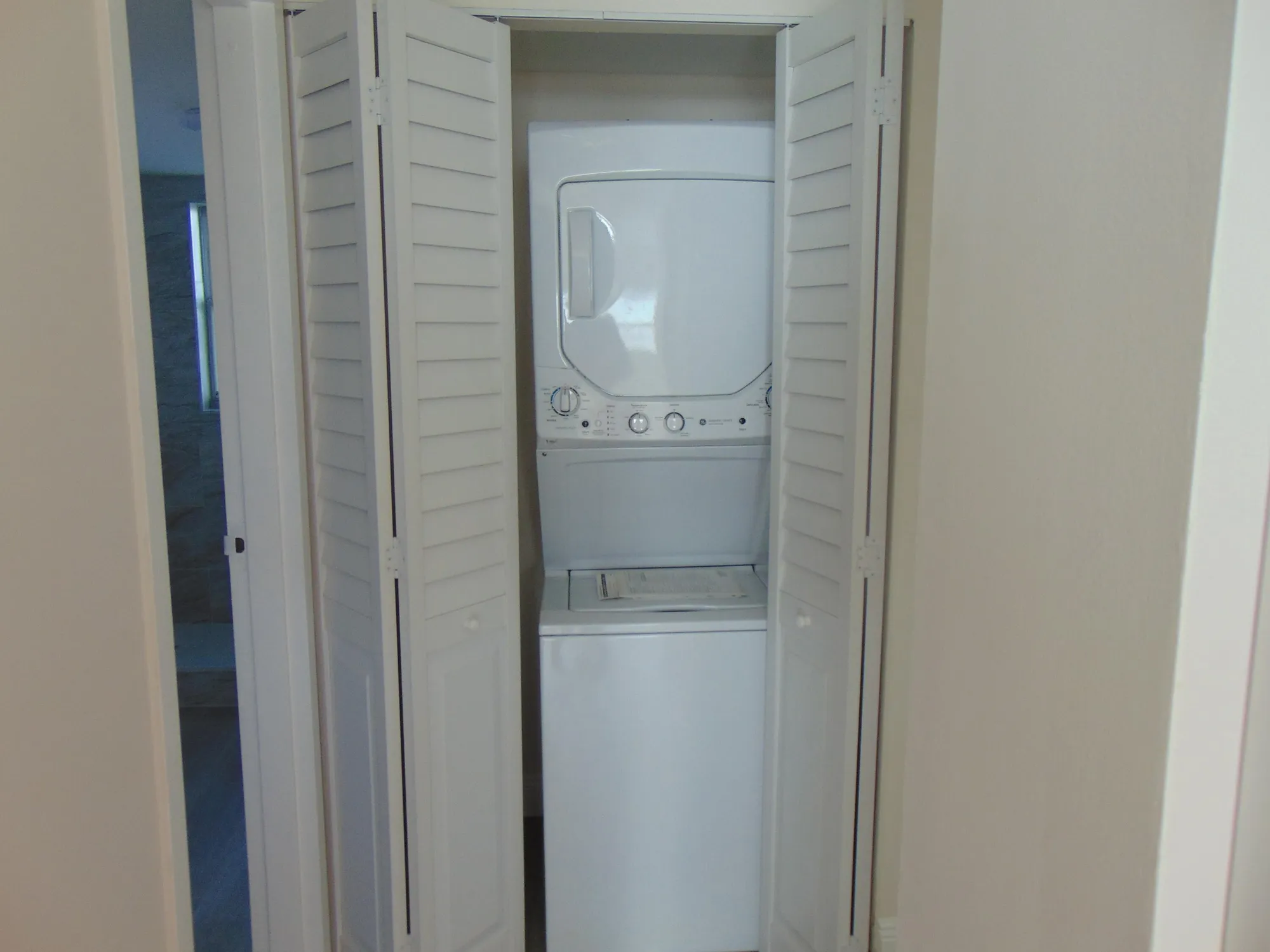 Property Slideshow image 13 of 16 | 3595 birdie dr apt 103, Lake Worth, FL, 33467