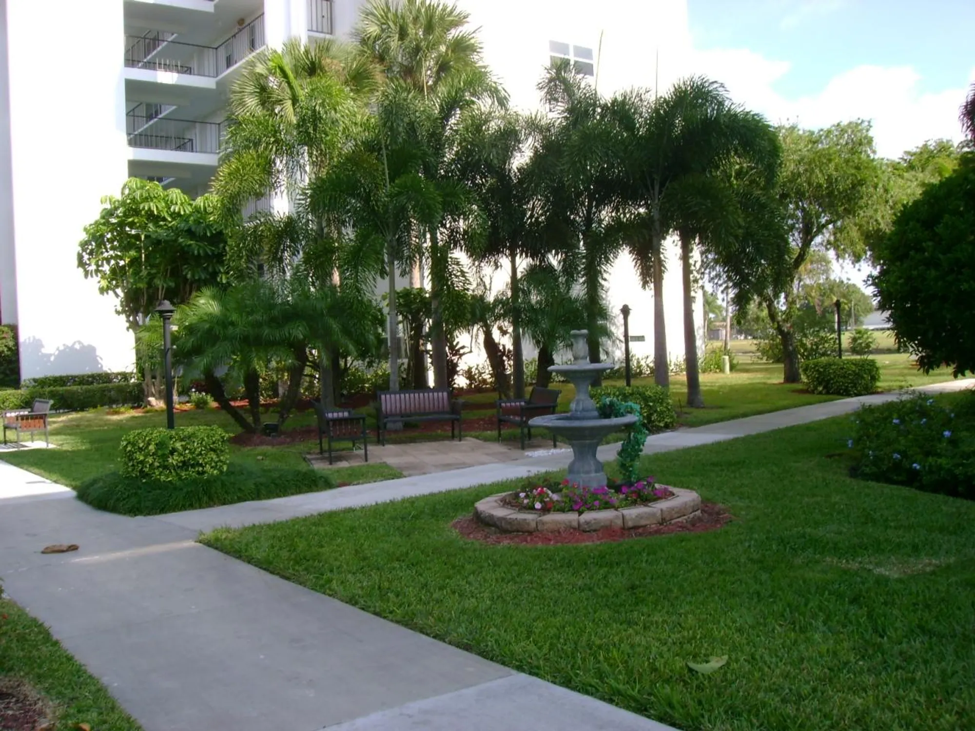 Property Slideshow image 16 of 16 | 3595 birdie dr apt 103, Lake Worth, FL, 33467